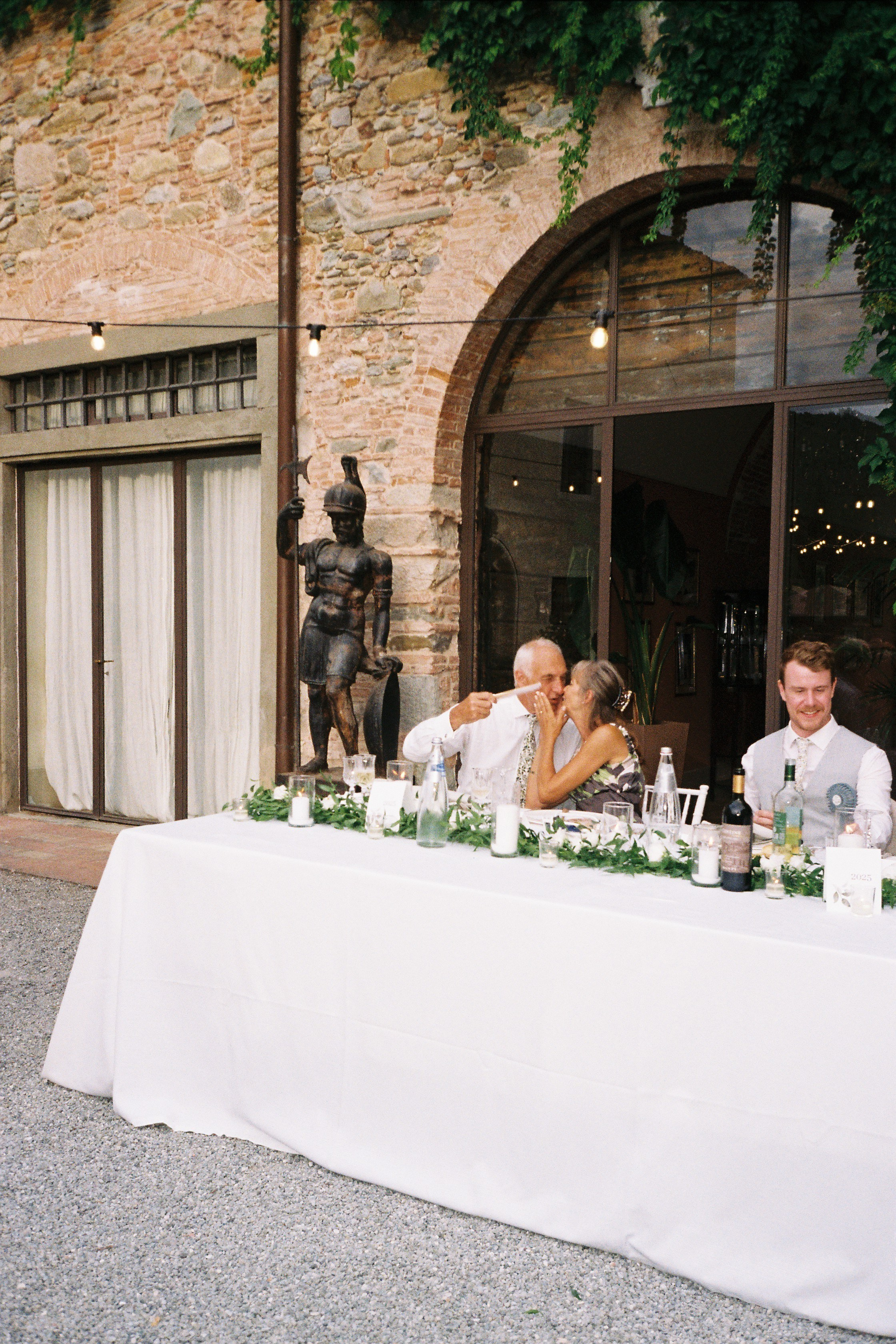 Diana & Thomas. Villa Scorzi, Tuscany. Digital + Film 35mm. Фотограф в Милане Анна Линник