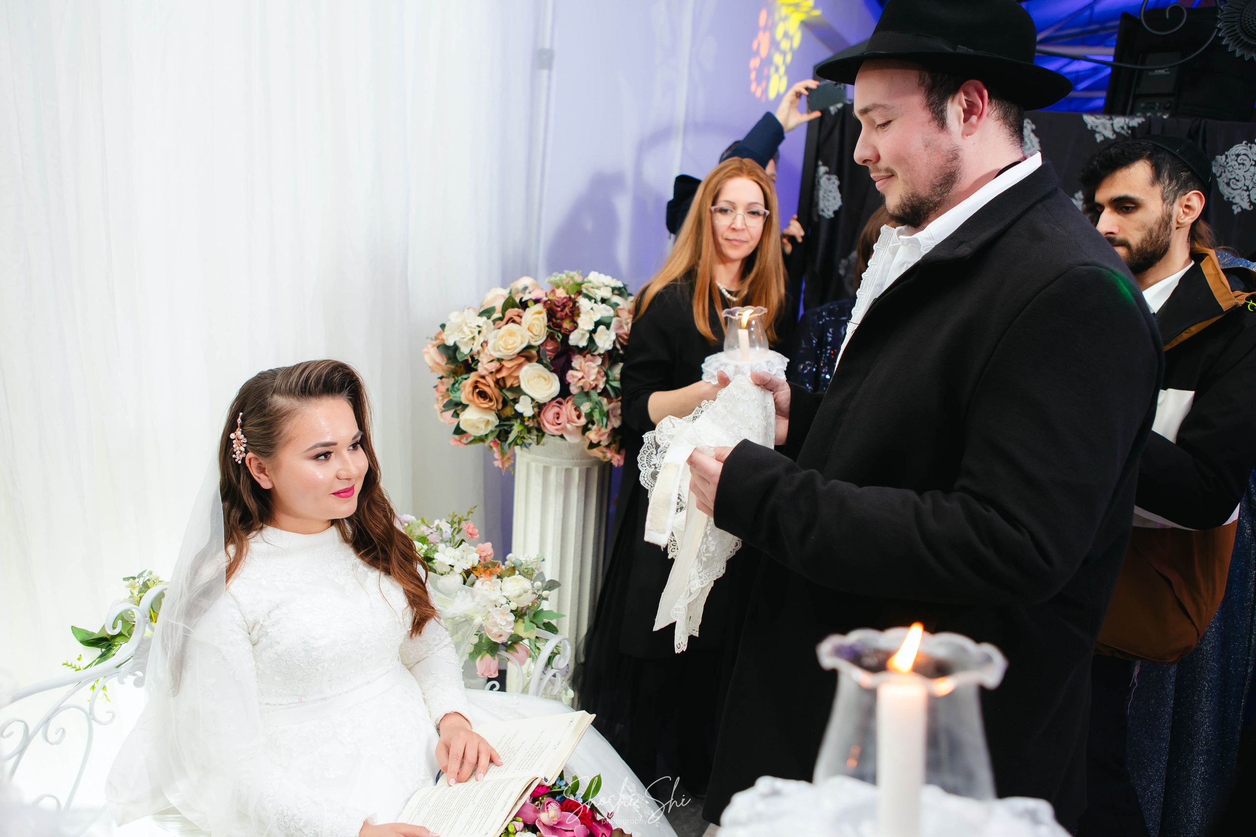 Velvet Moments. Https://shi-photo.com/