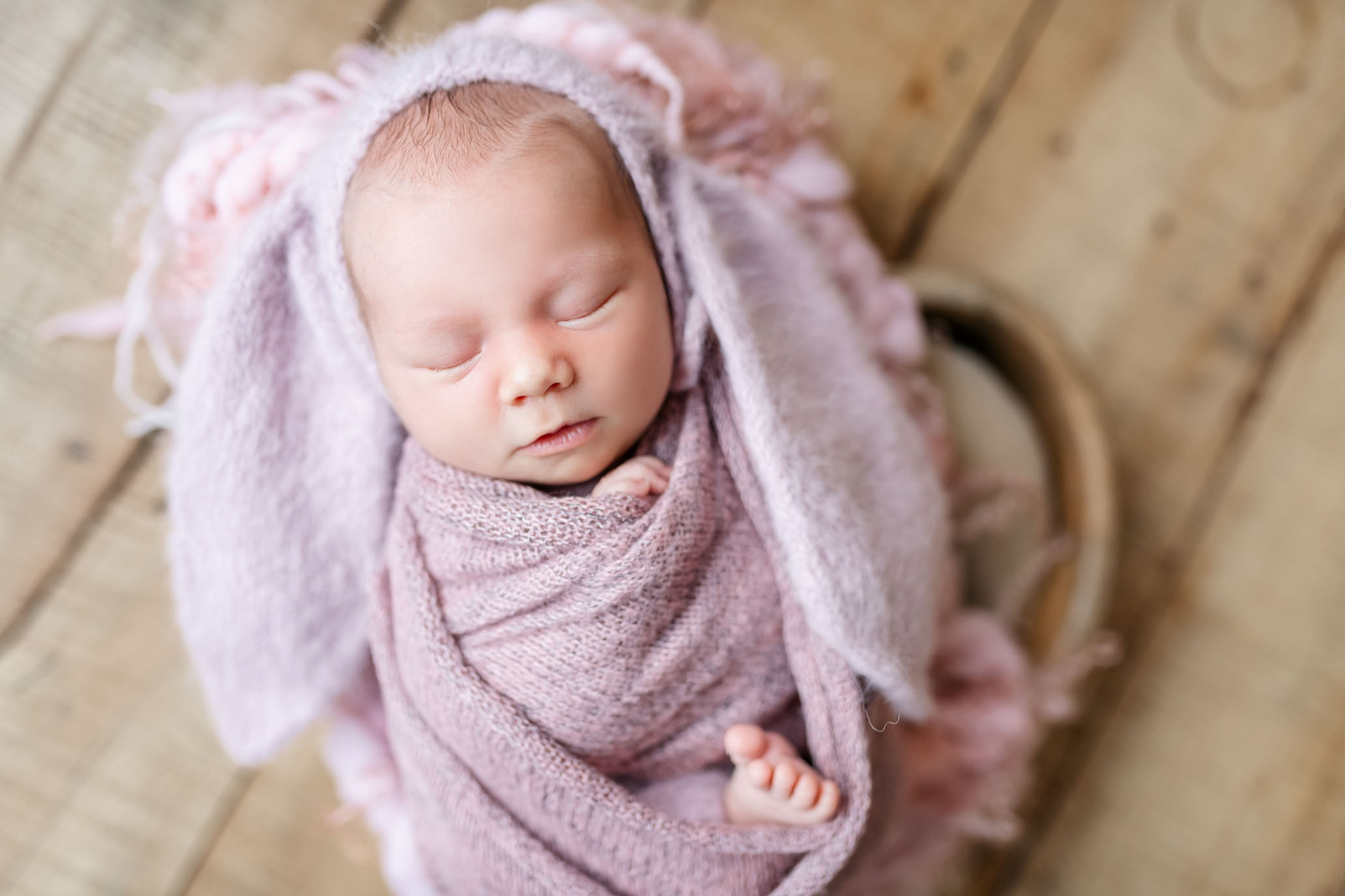 ניו בורן. צילומי הריון, ניו בורן, גיל שנה בראשון לציון -Jenya Rosso Photography