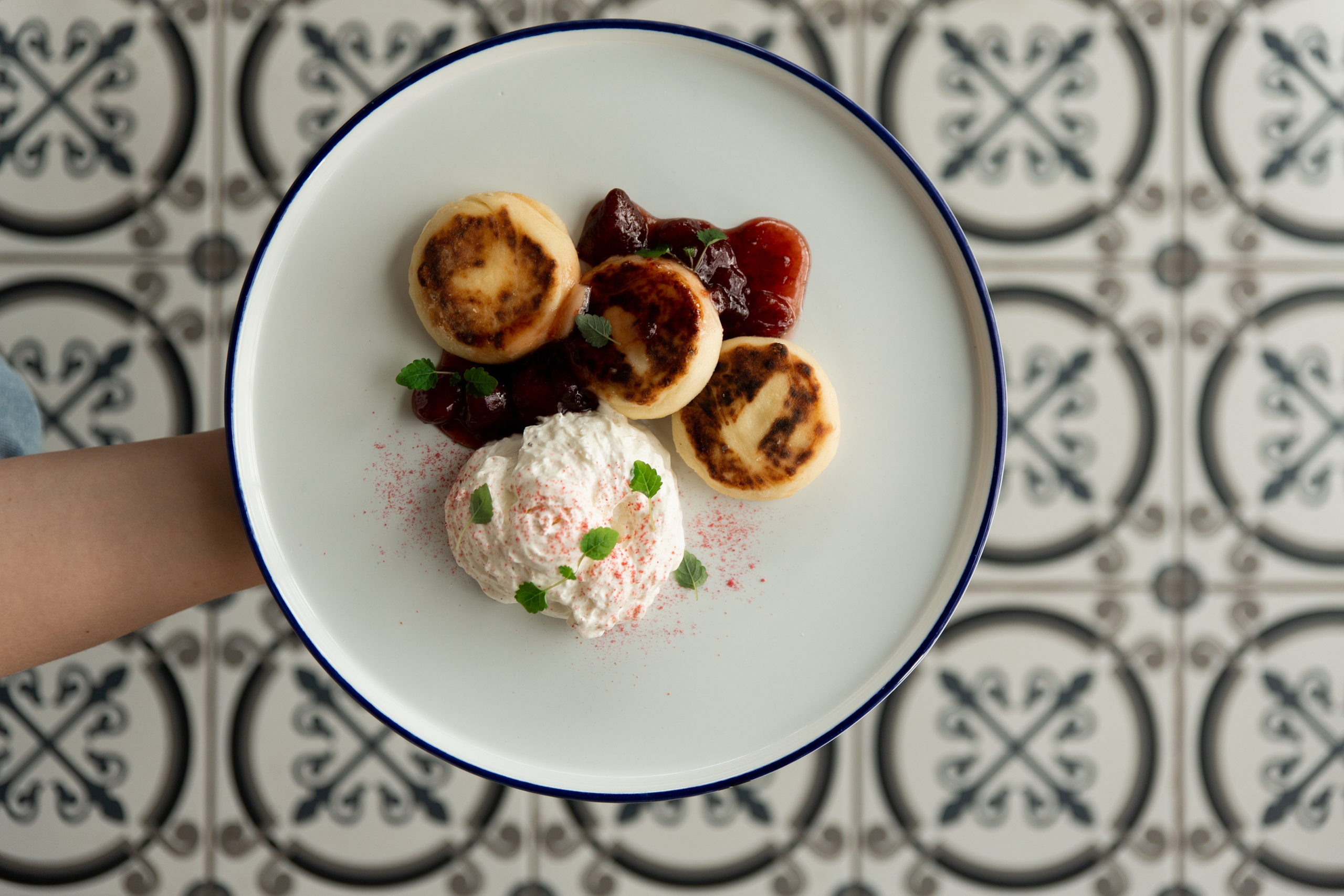 Merchants coffee shop. Photographer Vladmir Gladkov