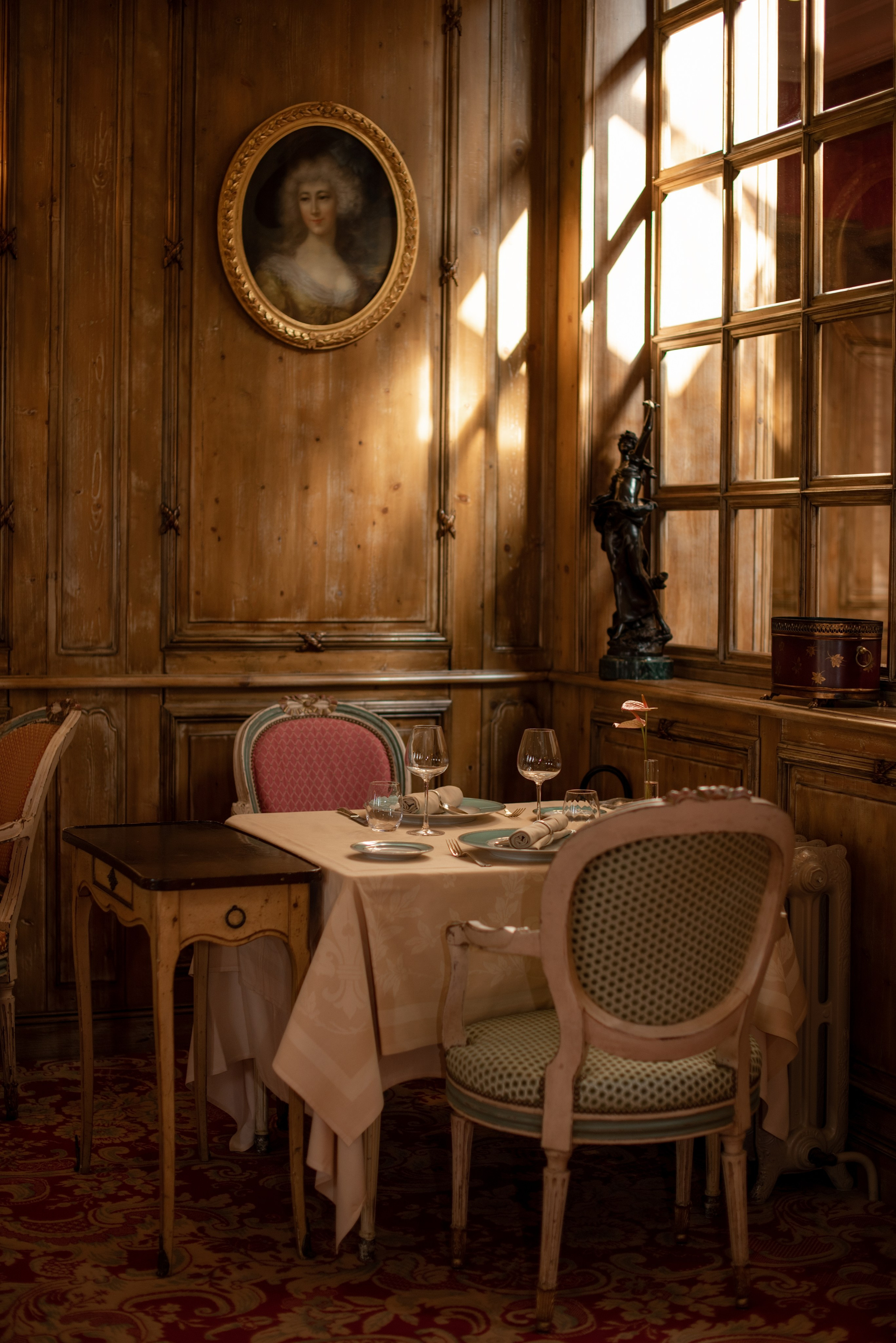 Portraits de couple au coucher du soleil à Nice