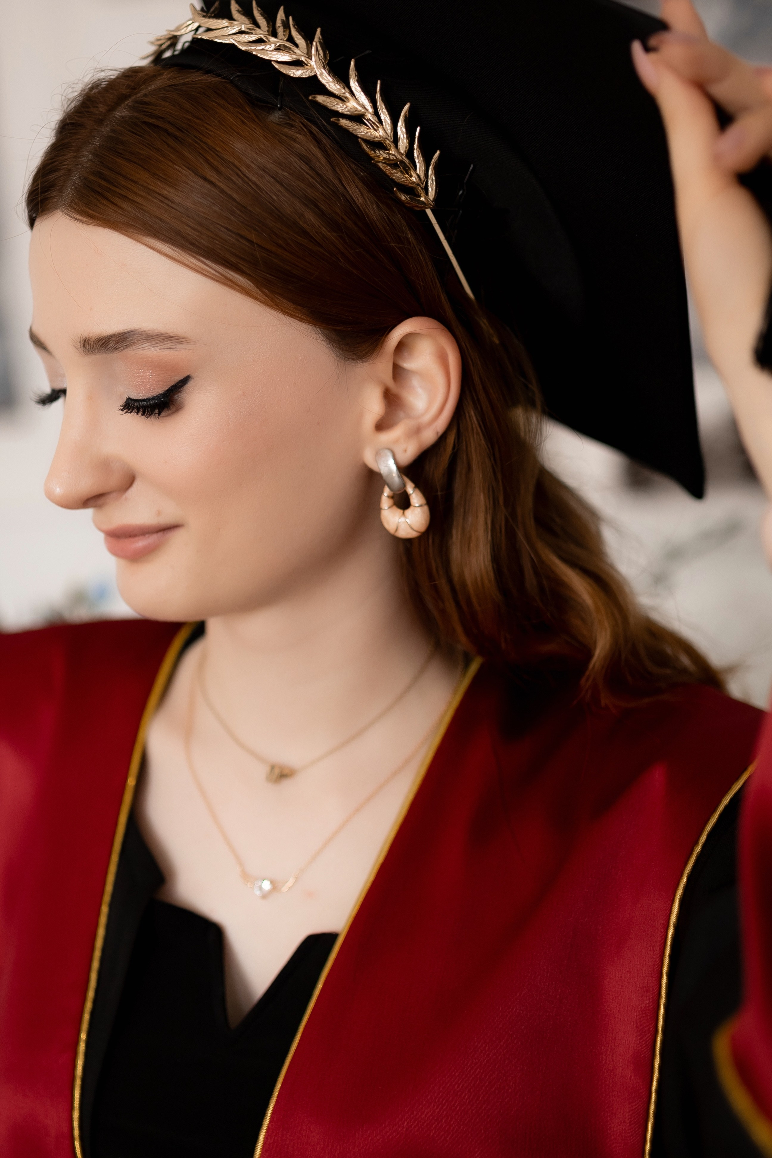 ADU. Məzun geyimləri və akssesuarları