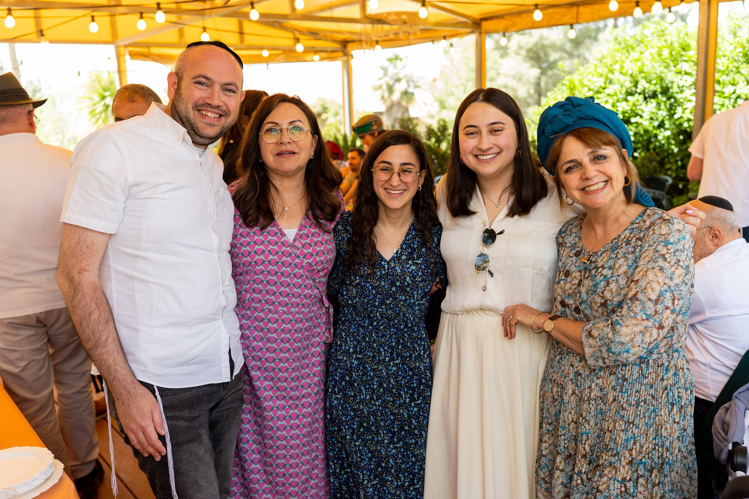 משפחת ברנד. יוסף מזרחי צילום חתונה, ברית וזוגיות. צלם מקצועי שאוהב להוציא אתכם הכי יפים ברגעים הכי מרגשים