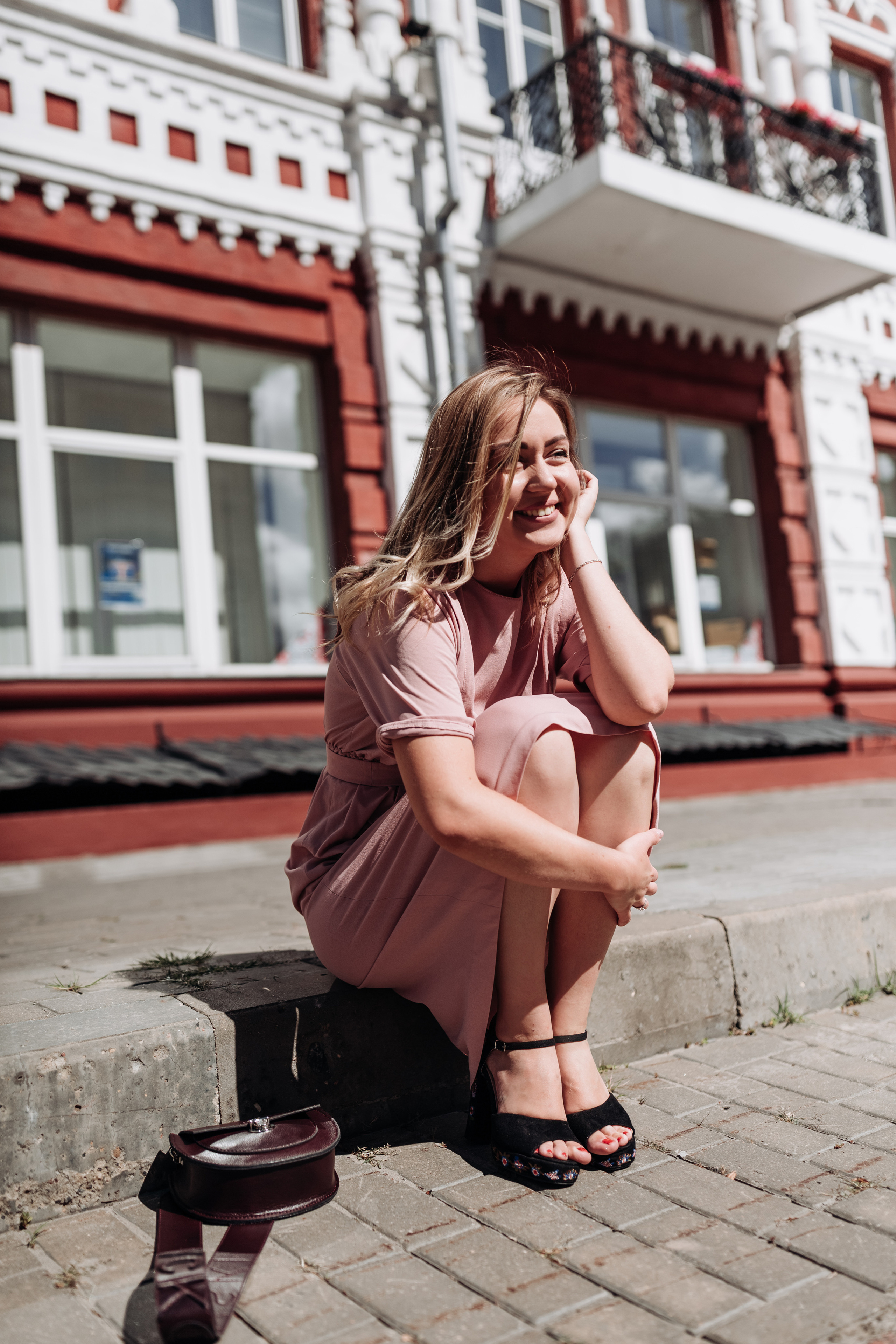Photoshoot at the cafe with Marina. Photographer Rouen, France