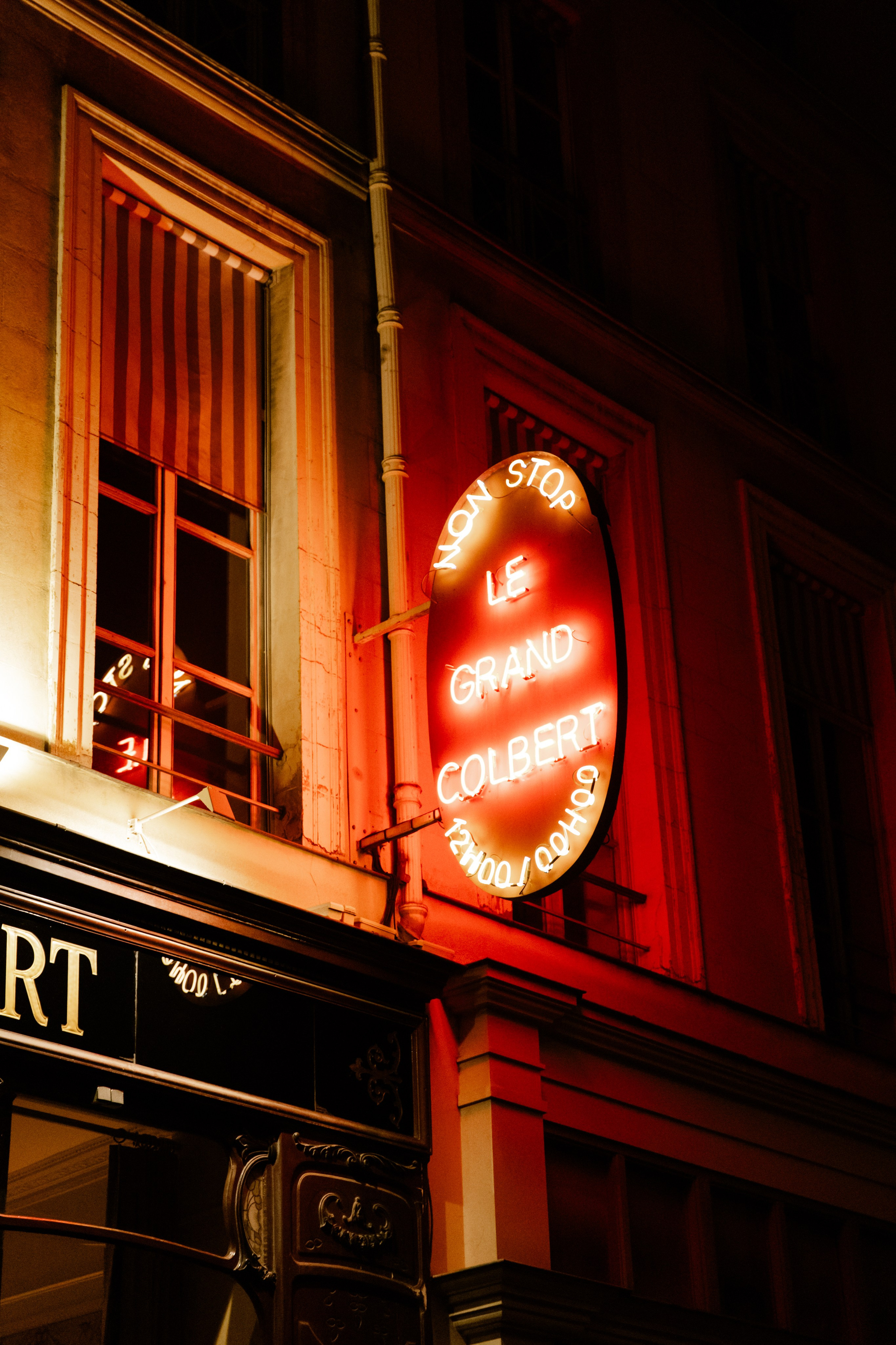 Clara & Douglas | Wedding Photography in Paris. Paris Wedding Photographer