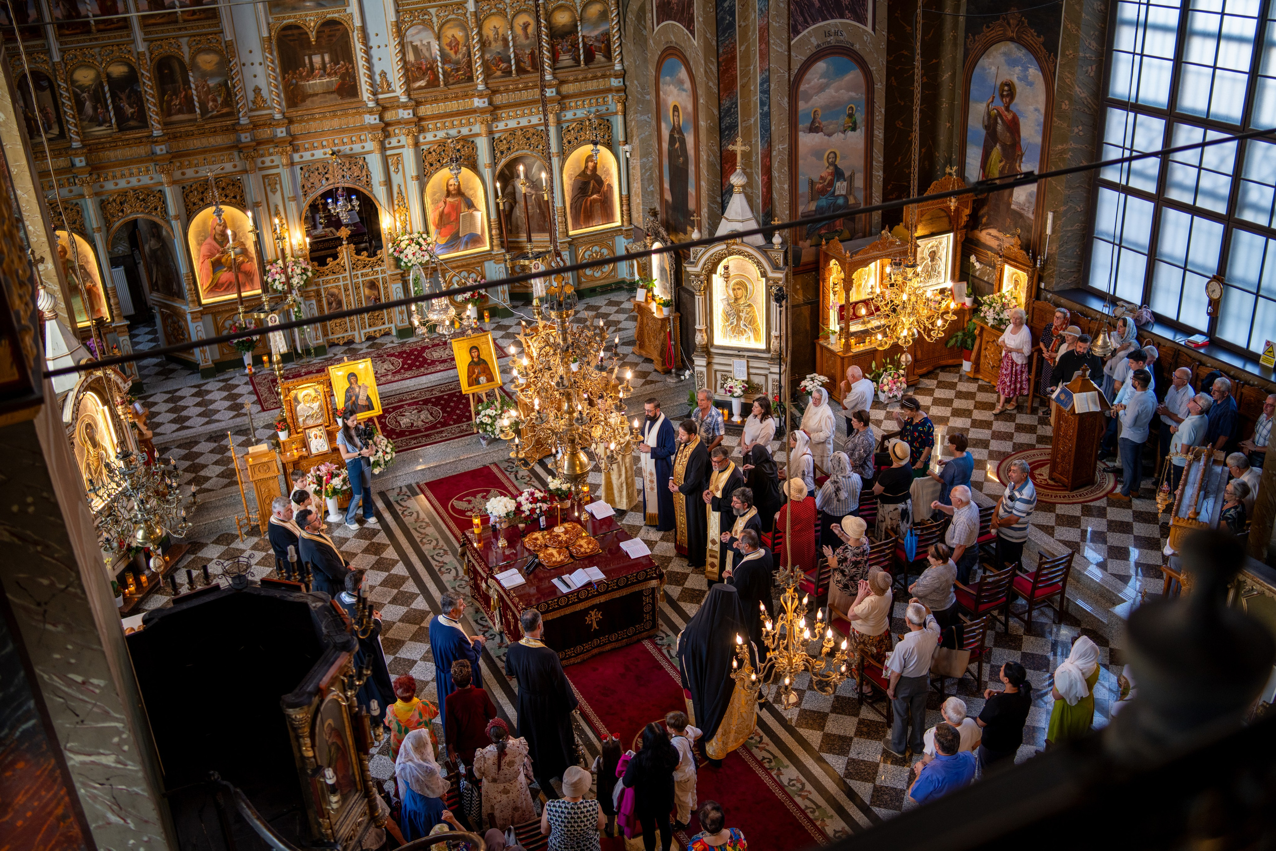 Hram Biserica Sfânta Vineri din Ploiești. Mihai Alexandra Events