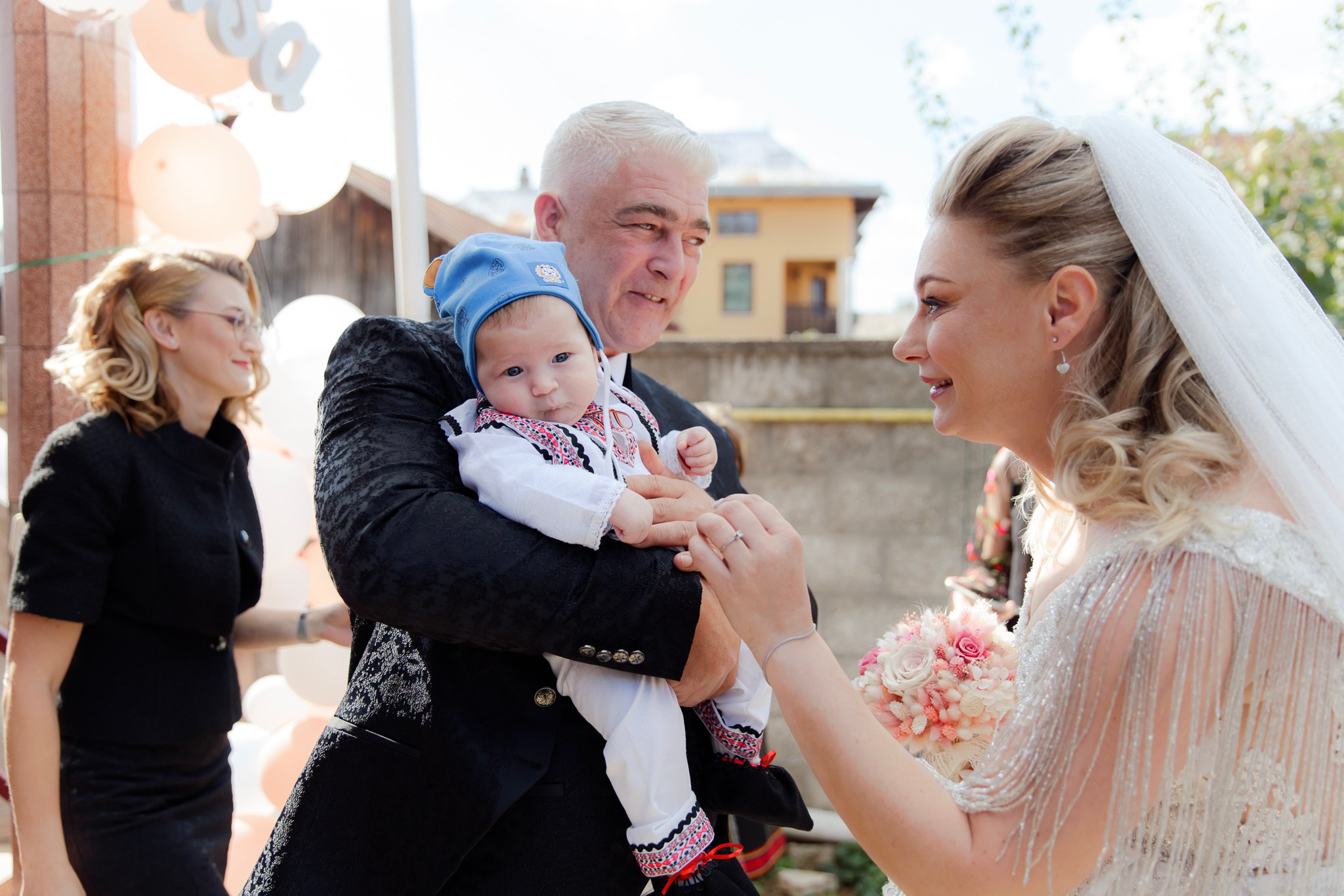 Mihai & Oana. Servicii foto-video profesionale, pentru momente de neuitat