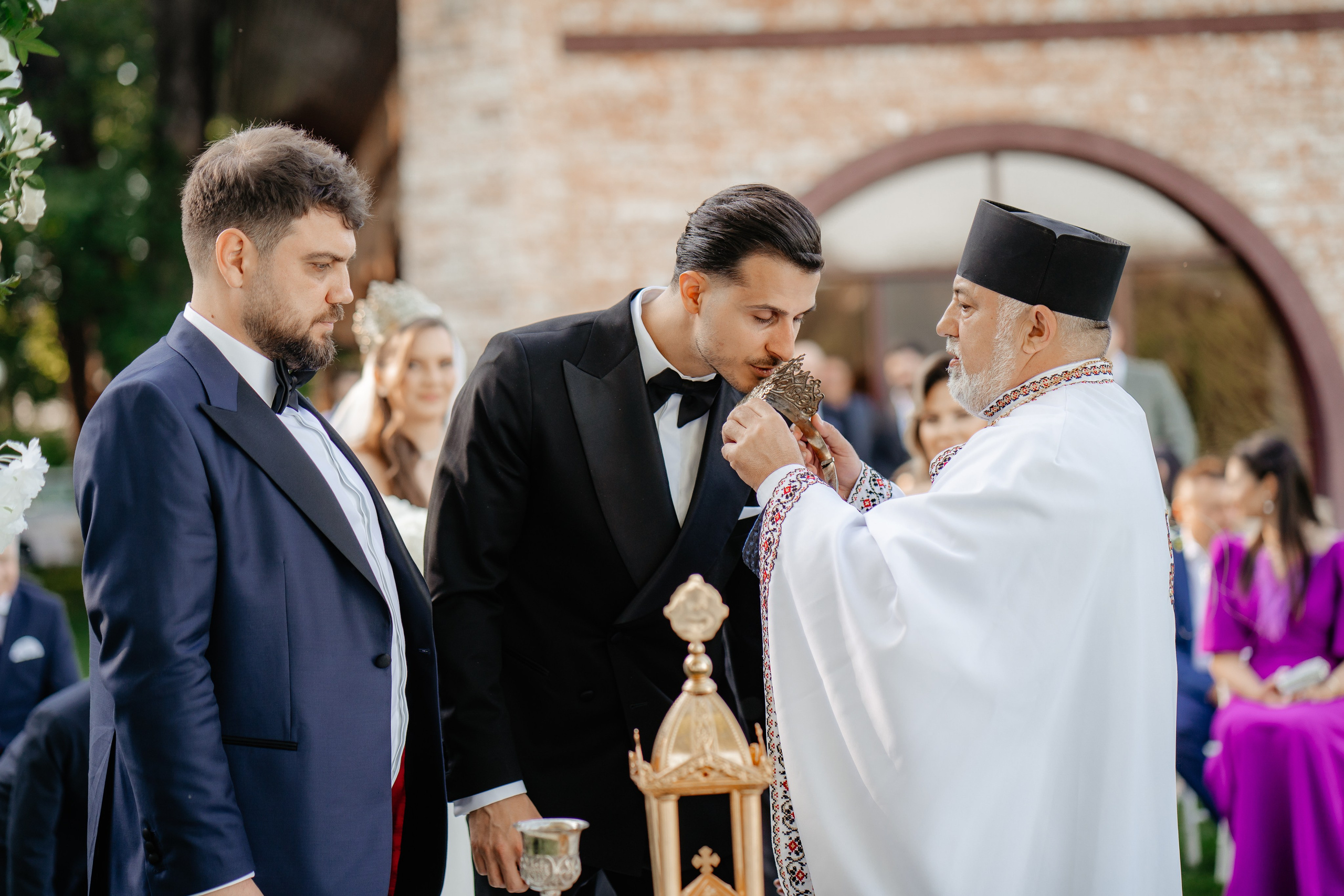 Nunta Ana si Andrei — Love story de Mai. Fotografi de nunta in Bucuresti, Iulia si Stefan Ovidiu