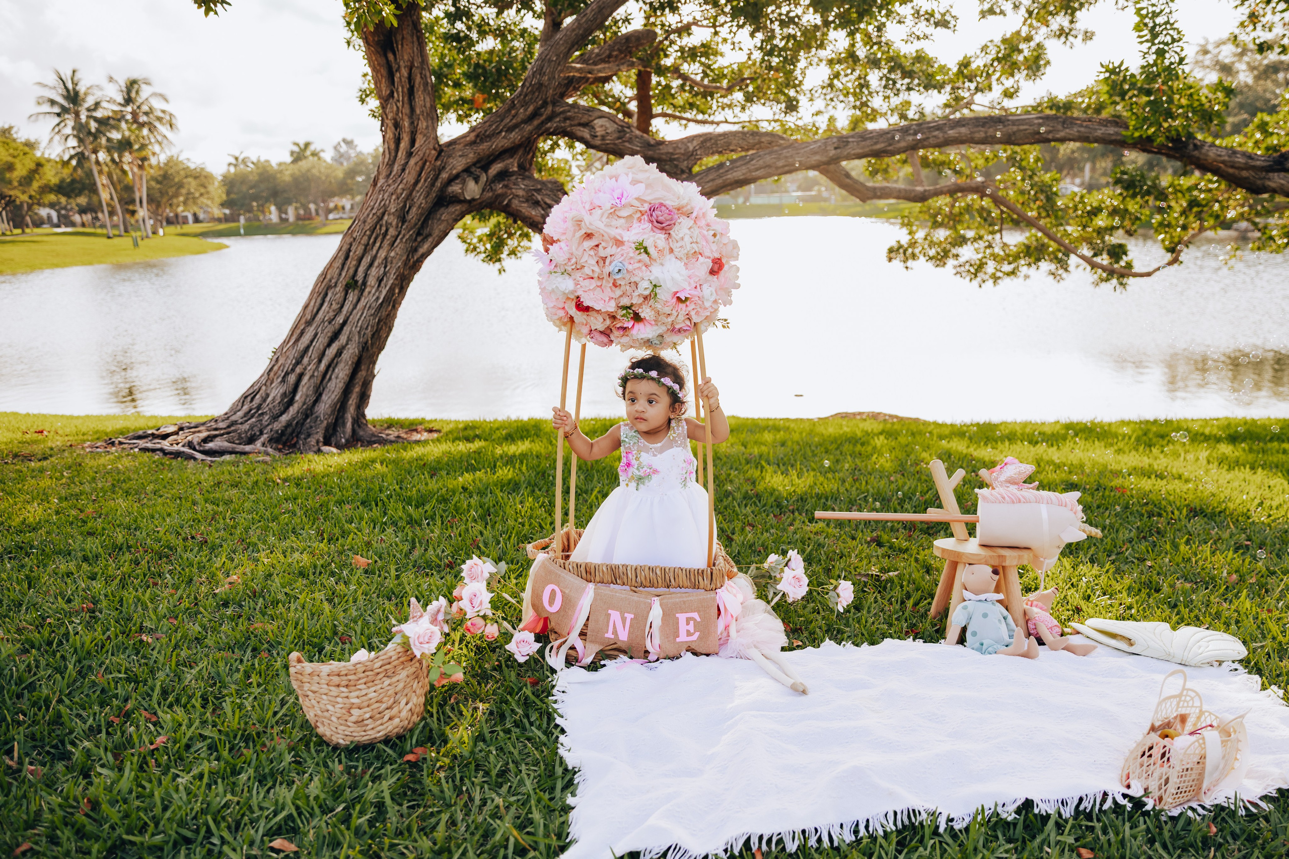 Birthday + props. Photographer in Miami, Family photographer, Event, Wedding