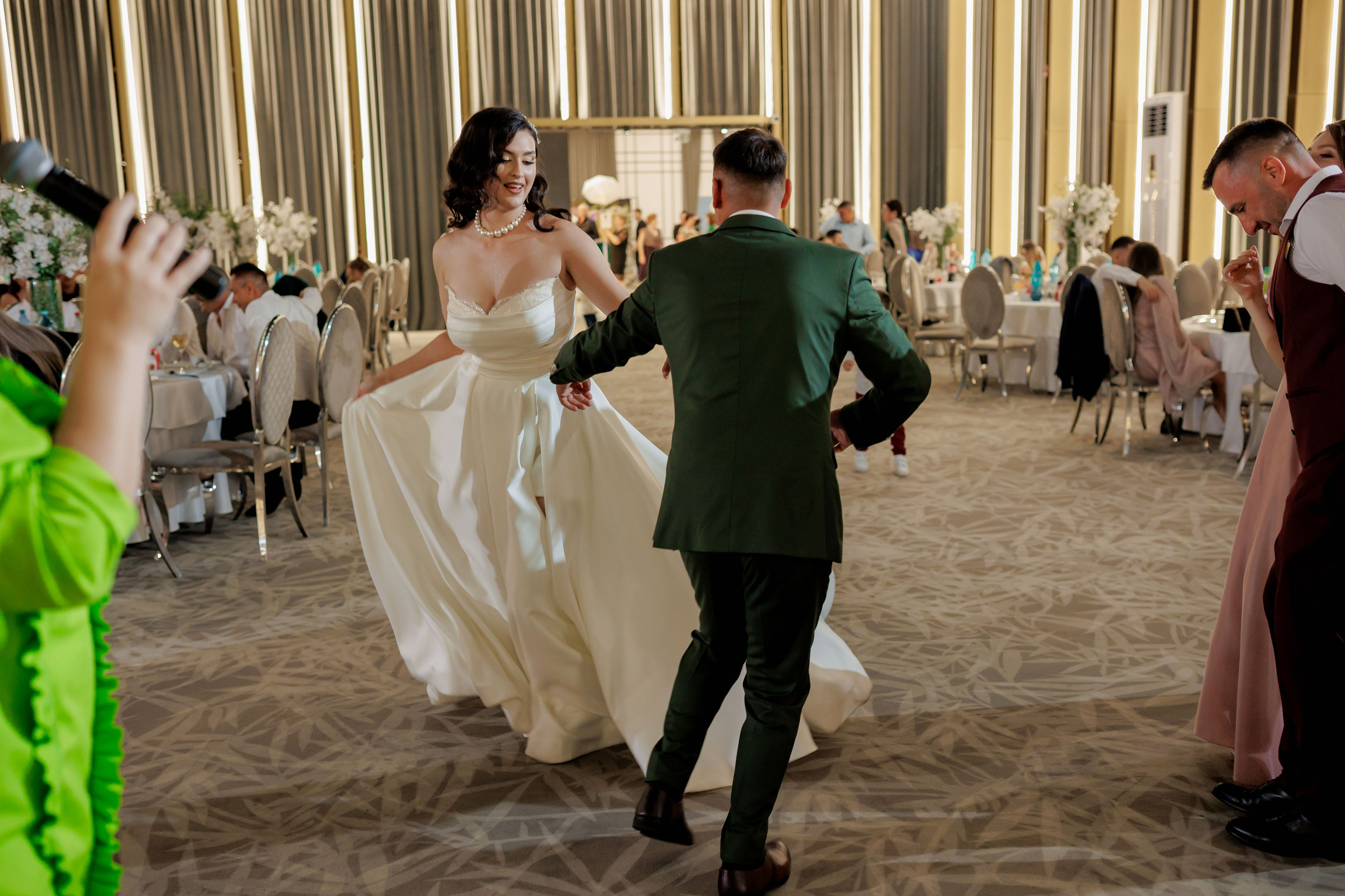 Nunta Nicoleta & Răzvan | Fotografie & Videografie Profesională. Servicii foto-video profesionale, pentru momente de neuitat