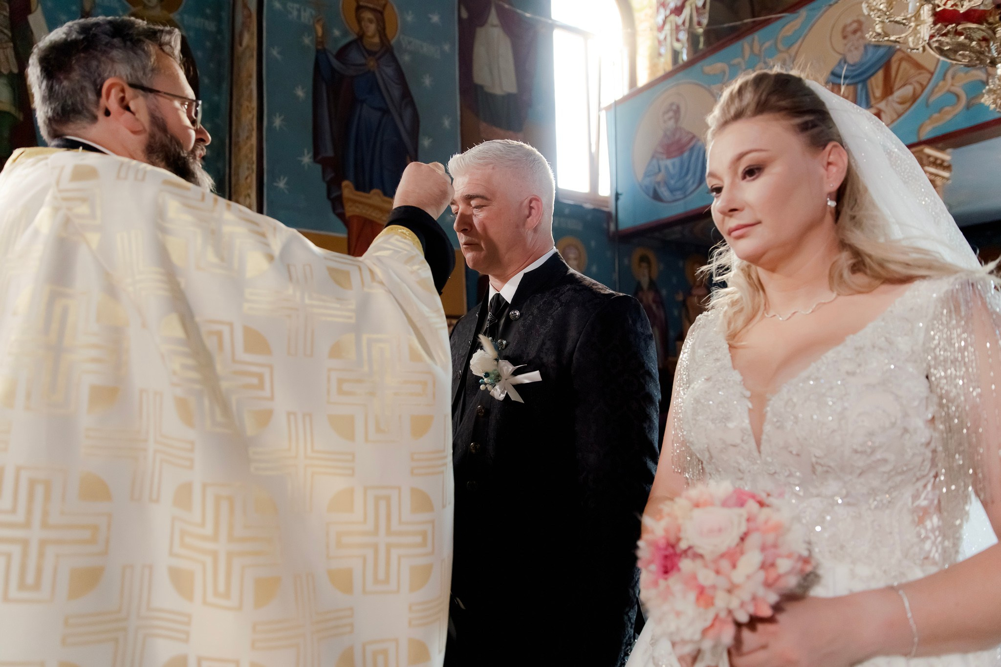 Mihai & Oana. Servicii foto-video profesionale, pentru momente de neuitat