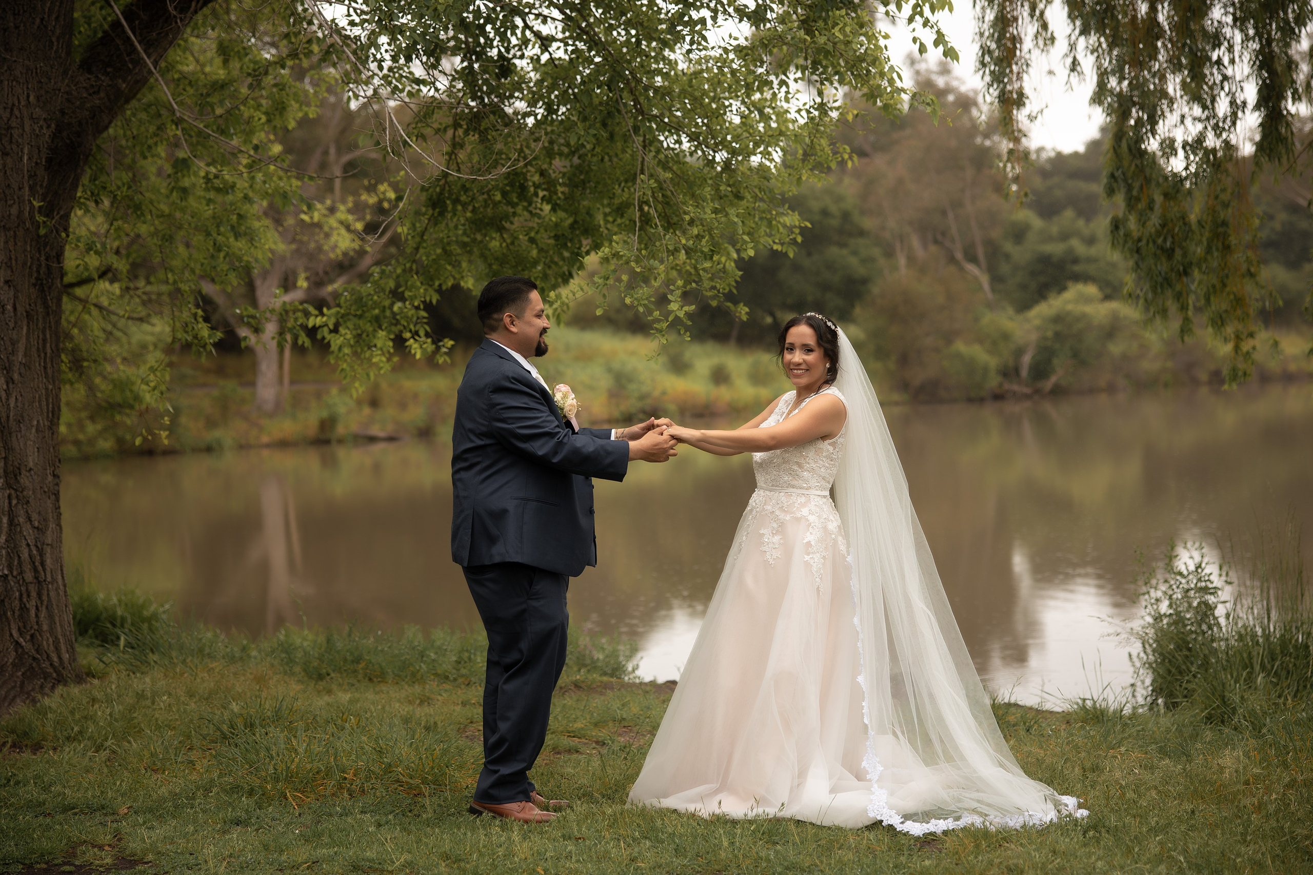 WEDDING PHOTOGRAPHY. Couples & Families photographer in Bay Area, San Jose, California