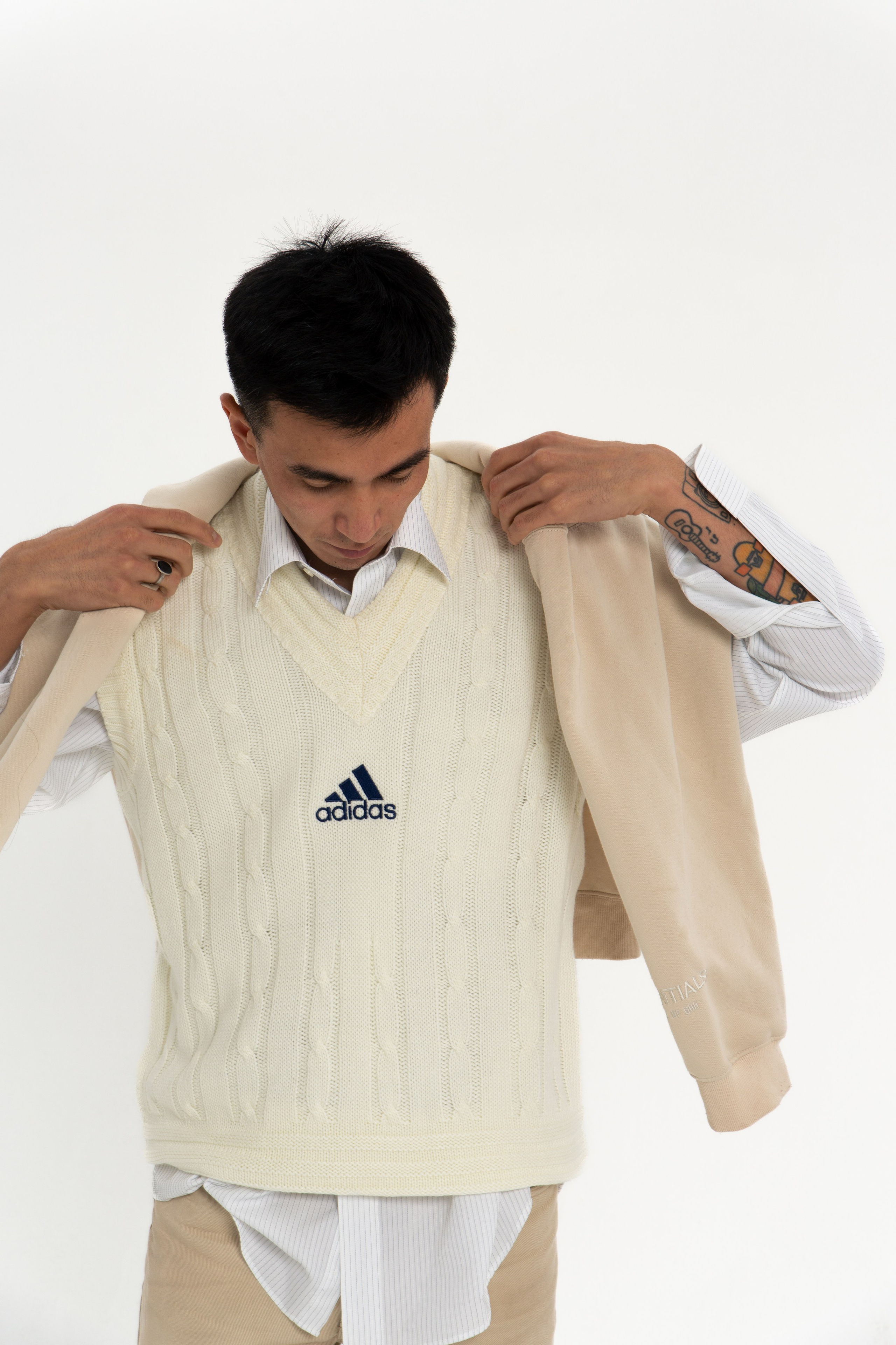 Davran. Thrift shop. Photographer Vladmir Gladkov