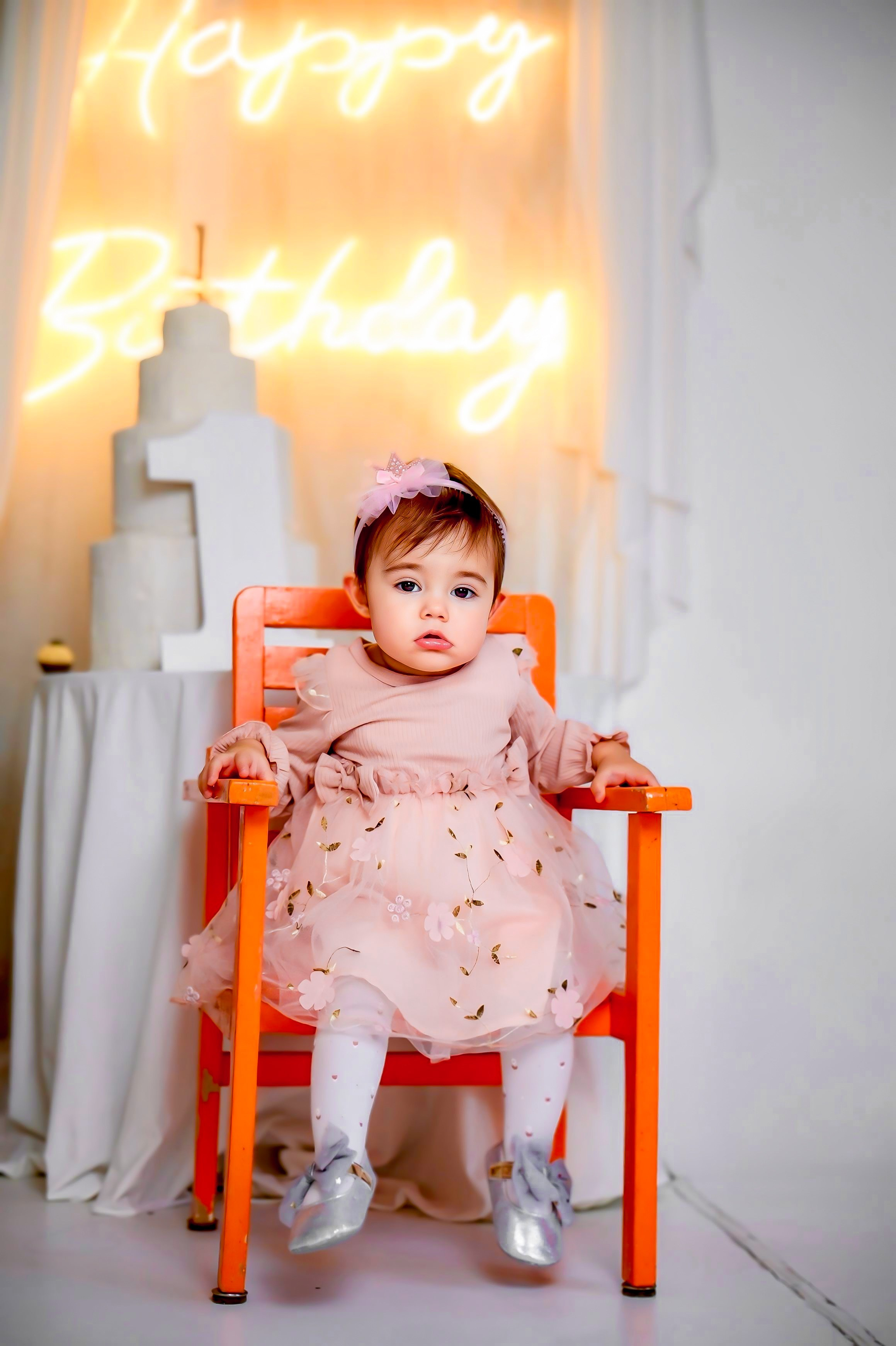 Familie. Fotograf al tainelor bisericești – Alina Fetu