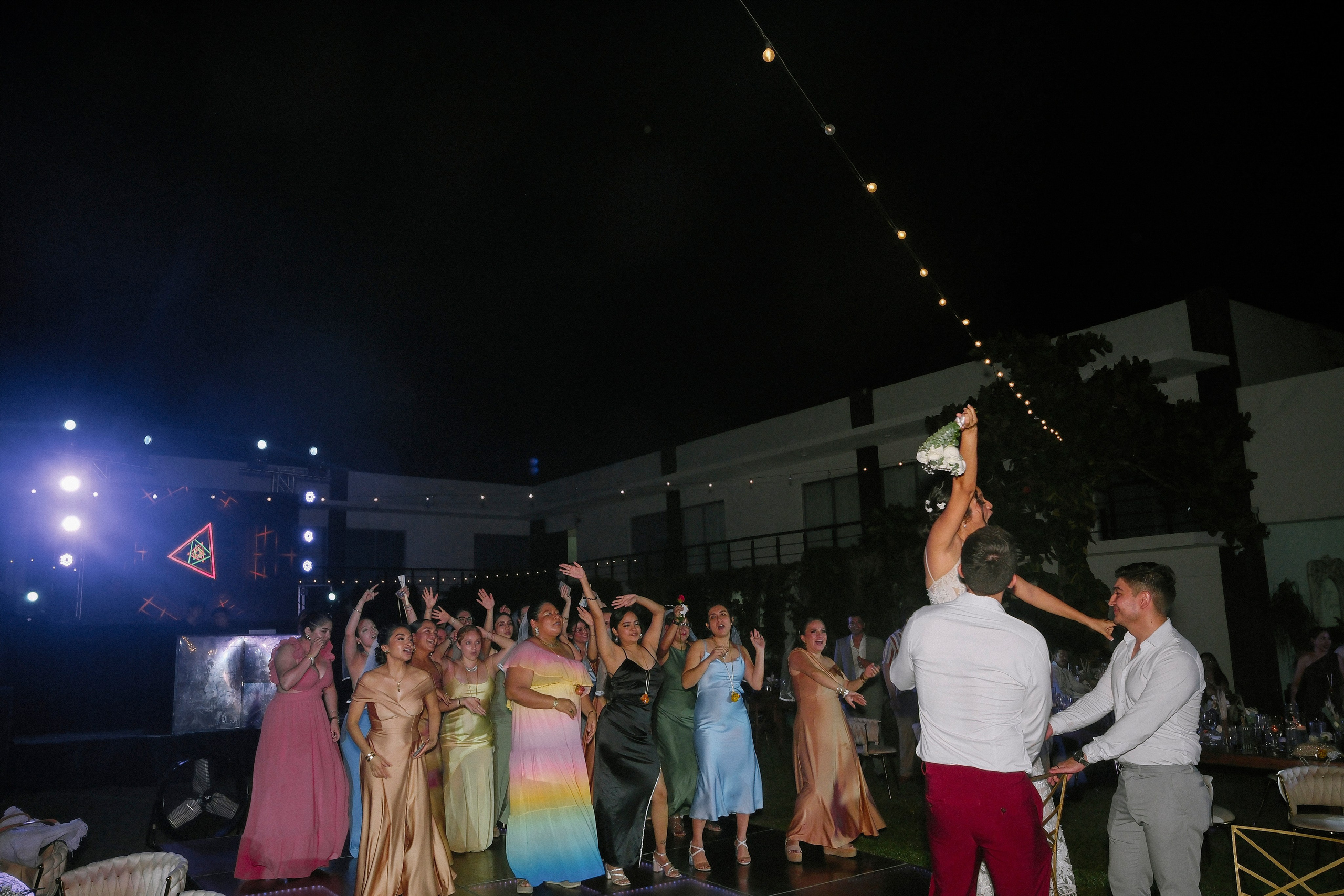 Ney & Cris / Acapulco. Wedding and family photographer in Mexico City