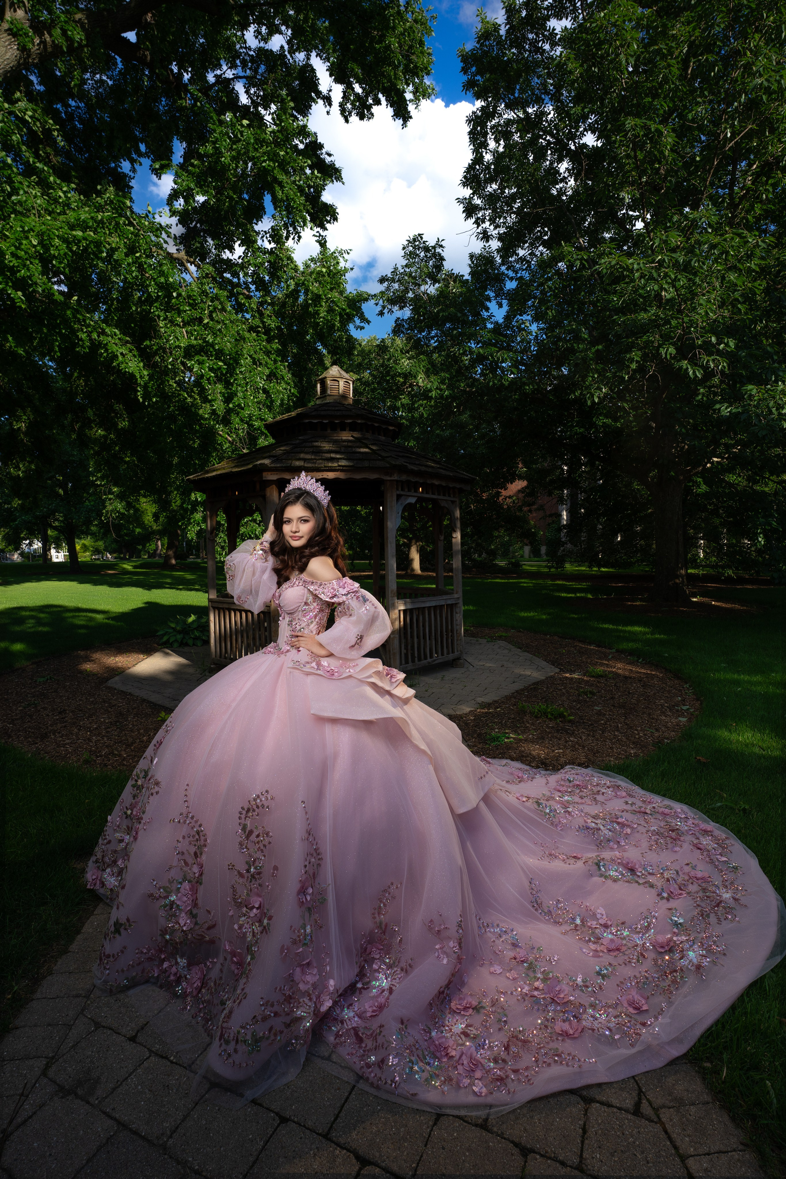 BRIANY XV. Quinceañera y Bodas