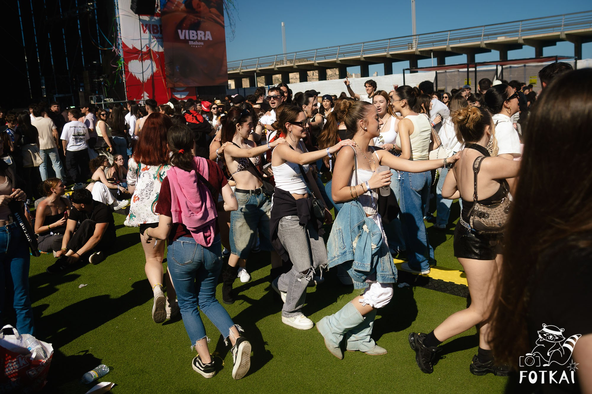 Fotos Costa Sonora 2026 Alicante Día 2 — busca tu foto y encuentra amigos del festival | FOTKAI