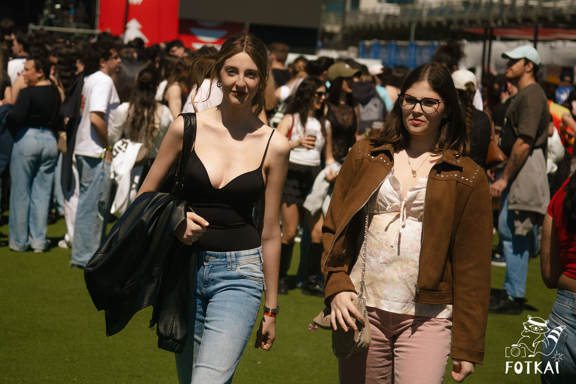 Costa Sonora 2026 Alicante Day 1 Photos — Find Yourself, Friends and Festival Crowd | FOTKAI