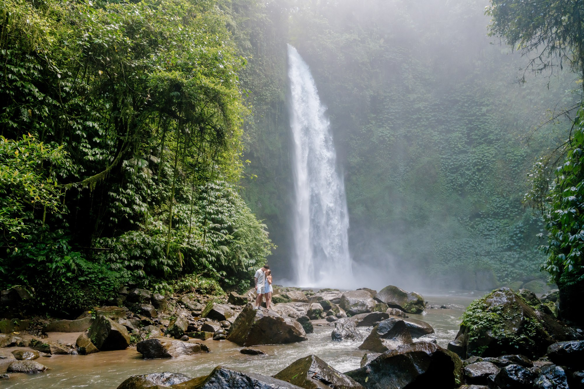Marriage Proposal. Female Photographer in Bali