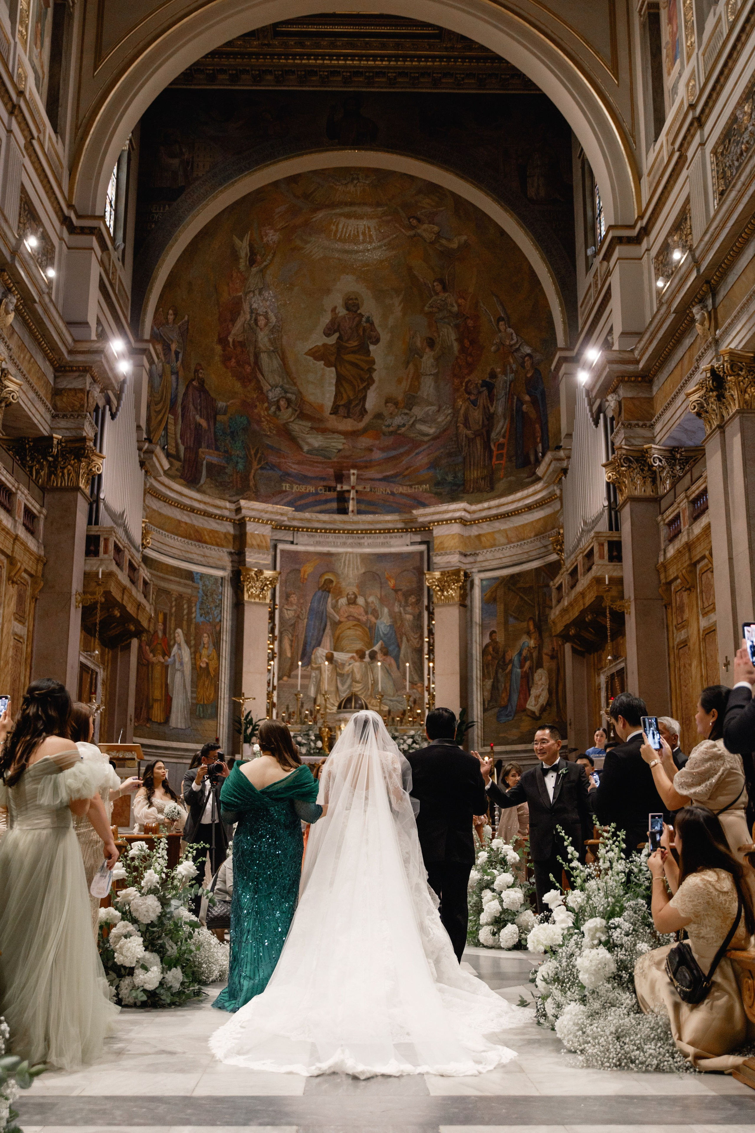 Wedding photographer Italy Rome, Tuscany, Lake Como, Sicily, Puglia. Wedding Photographer Rome Tuscany Como Sicily Puglia Amalfy Italy- Oksana Savenchuk
