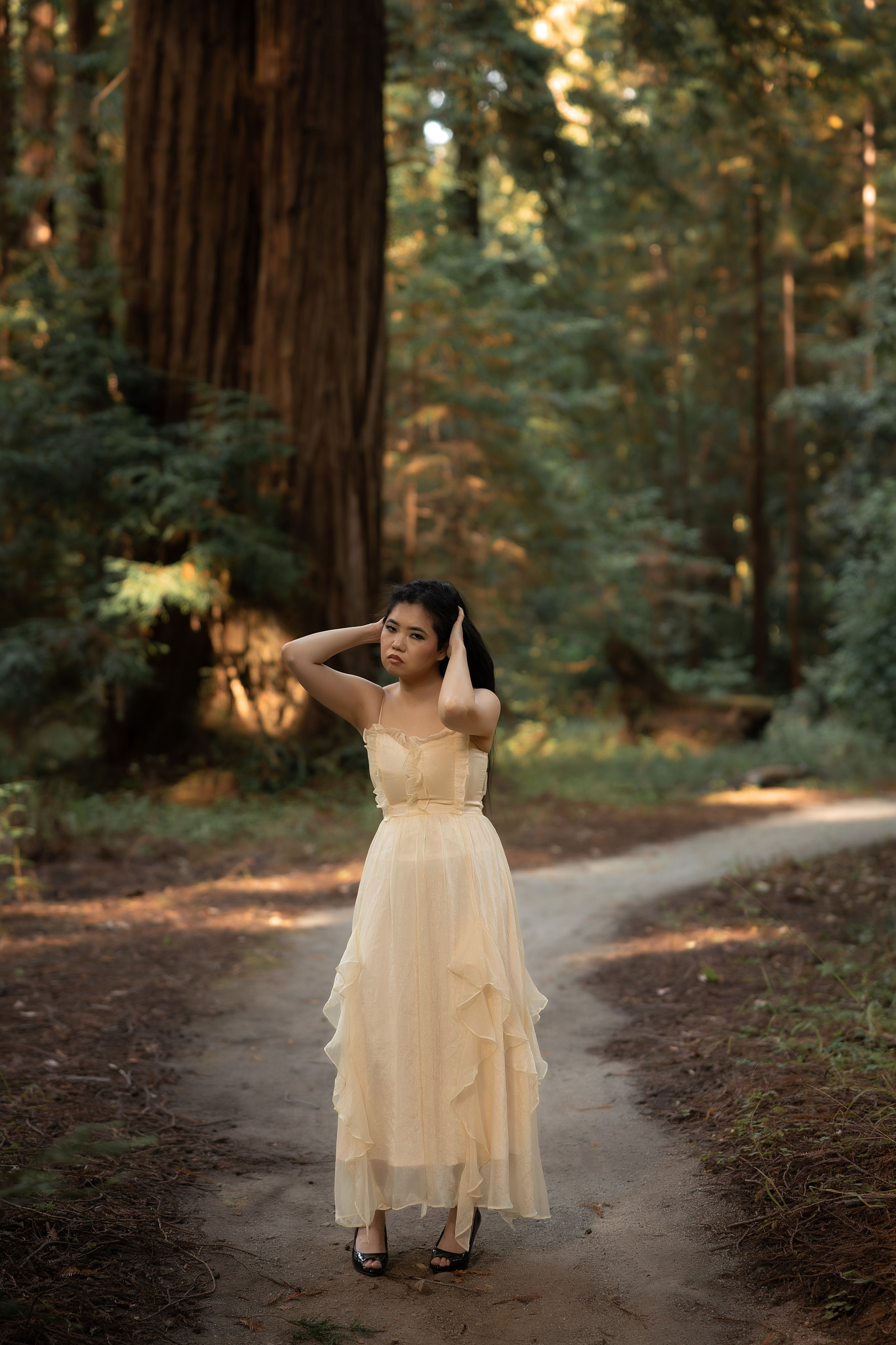 FEMALE PORTRAIT. Couples & Families photographer in Bay Area, San Jose, California