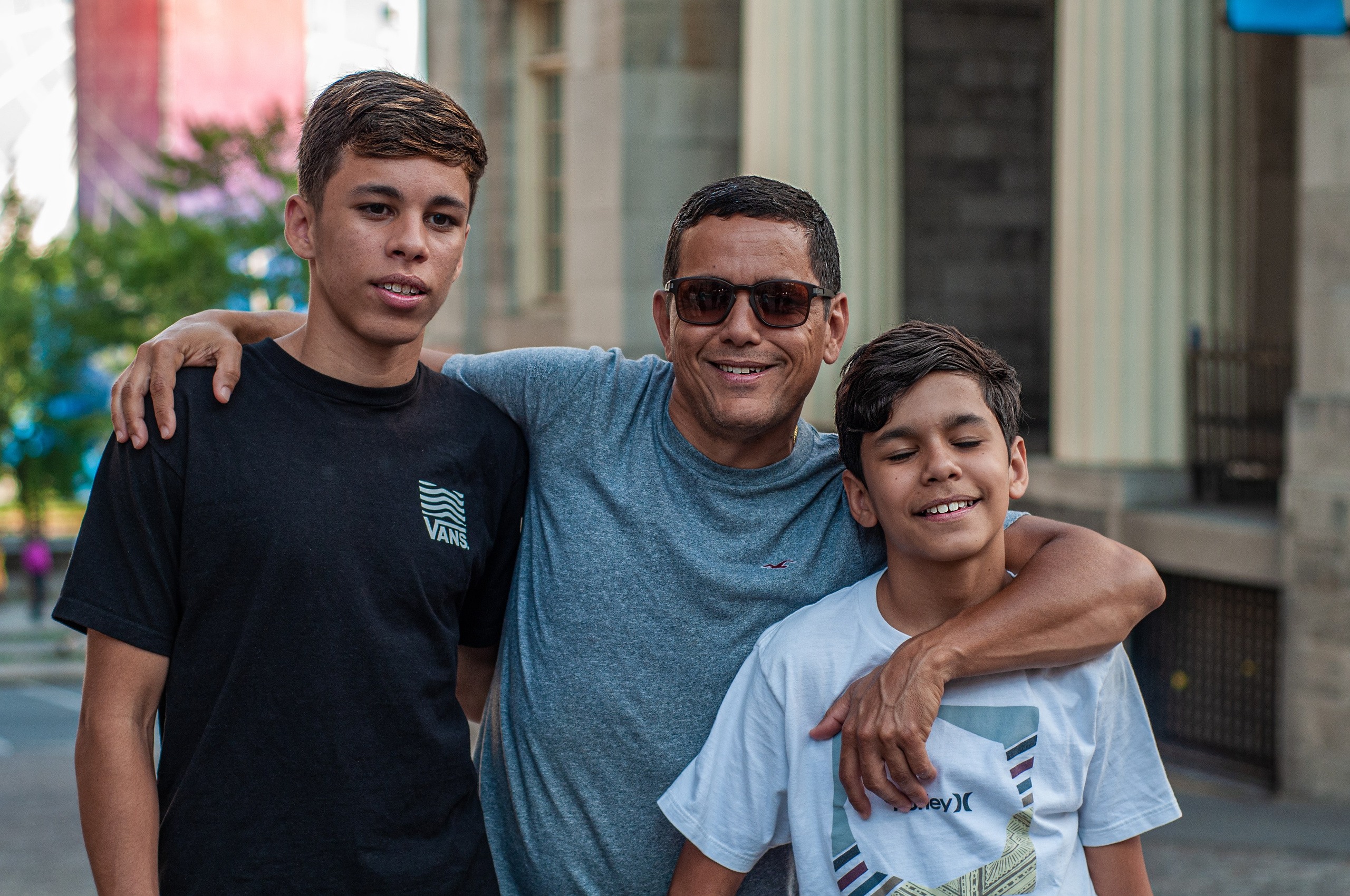 Andressa’s Family (Montreal QC). Carlos Lima Photography — Photographer in Calgary