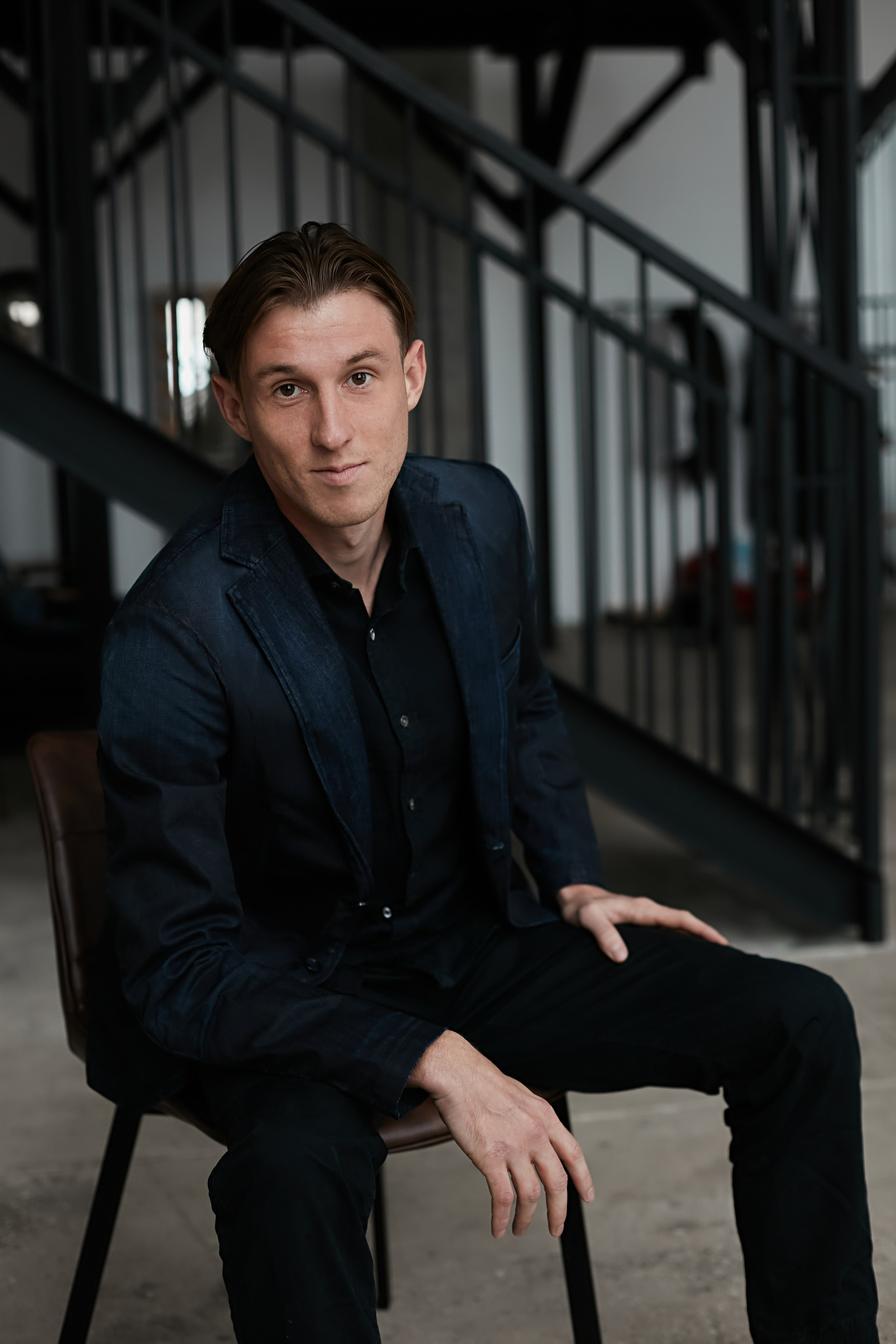 Simas. Amazing photo session at a time convenient for you. Y