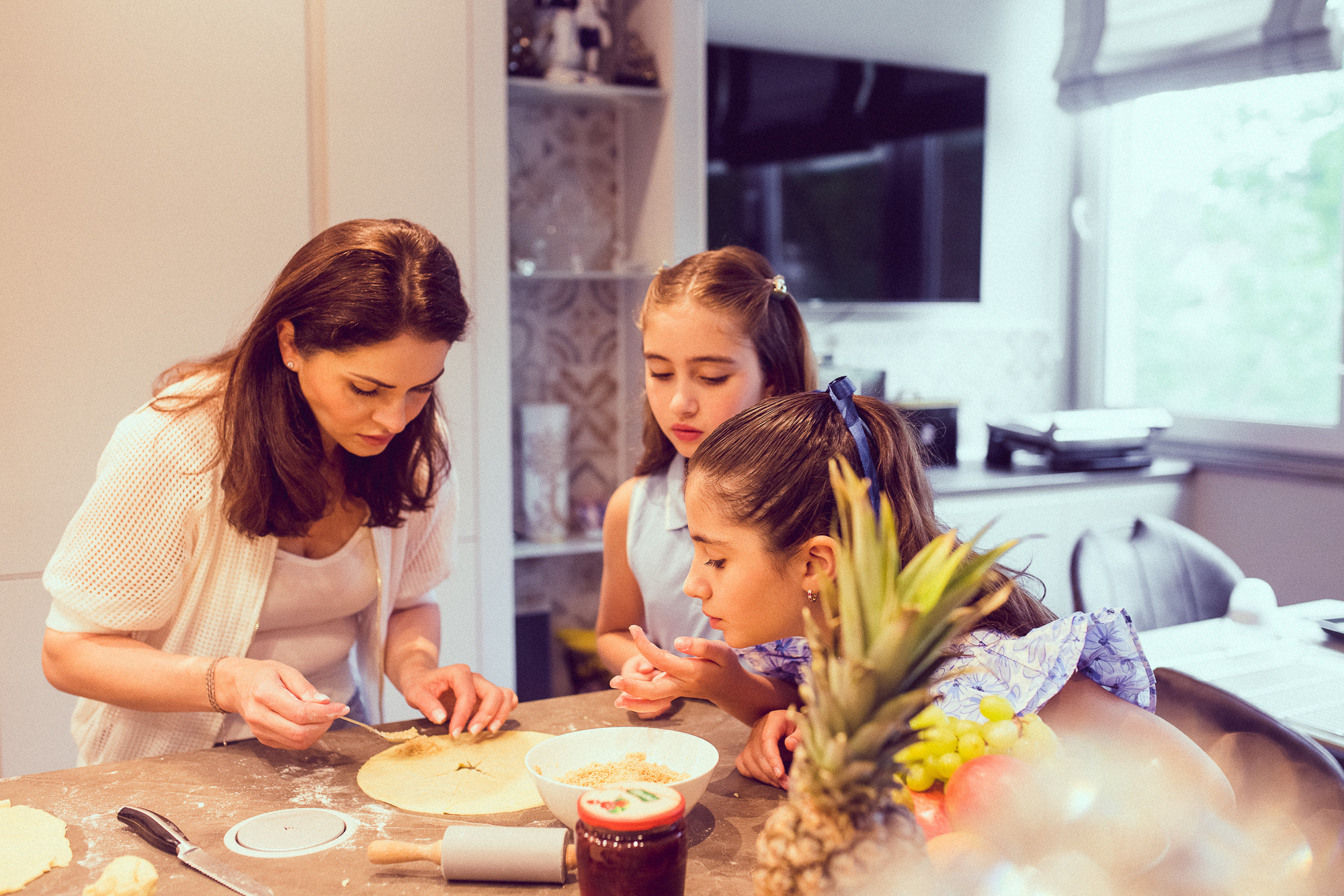Backen macht Spaß!. Hochzeitsfotografie in Berlin Nataliia Schütze