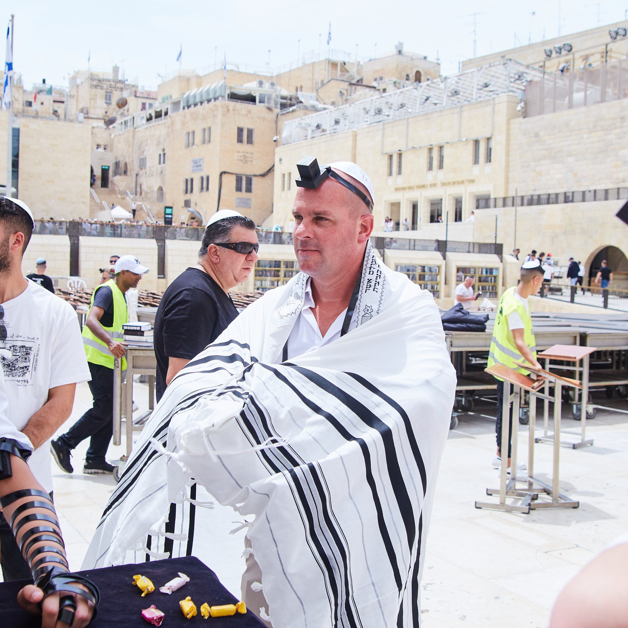 Бар-мицва на Котеле 2. Портретный и репортажный фотограф в Израиле Рома Бирман