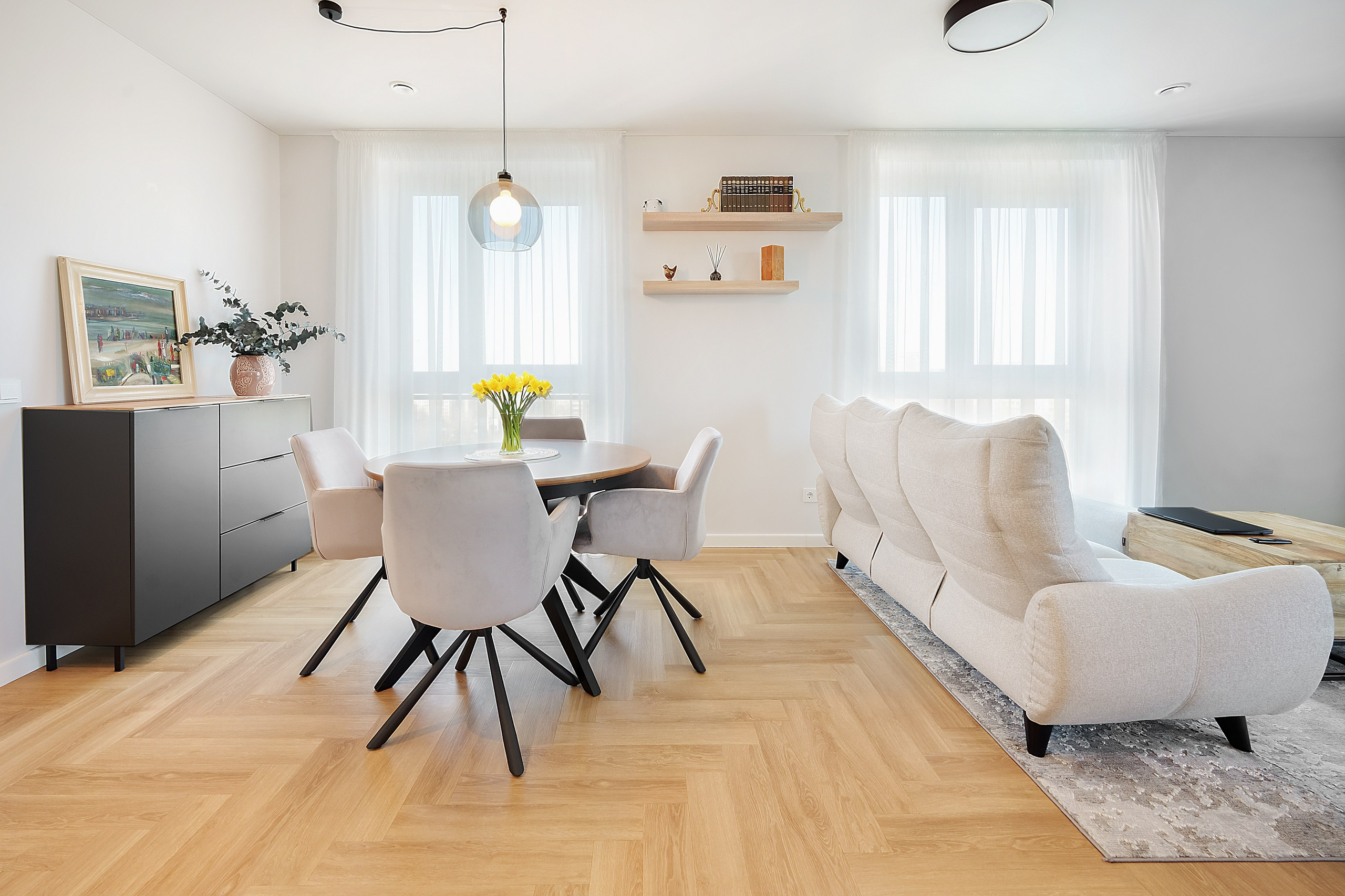 Viršuliškių g. 38B. Elina Sapiega fotografė Vilniuje