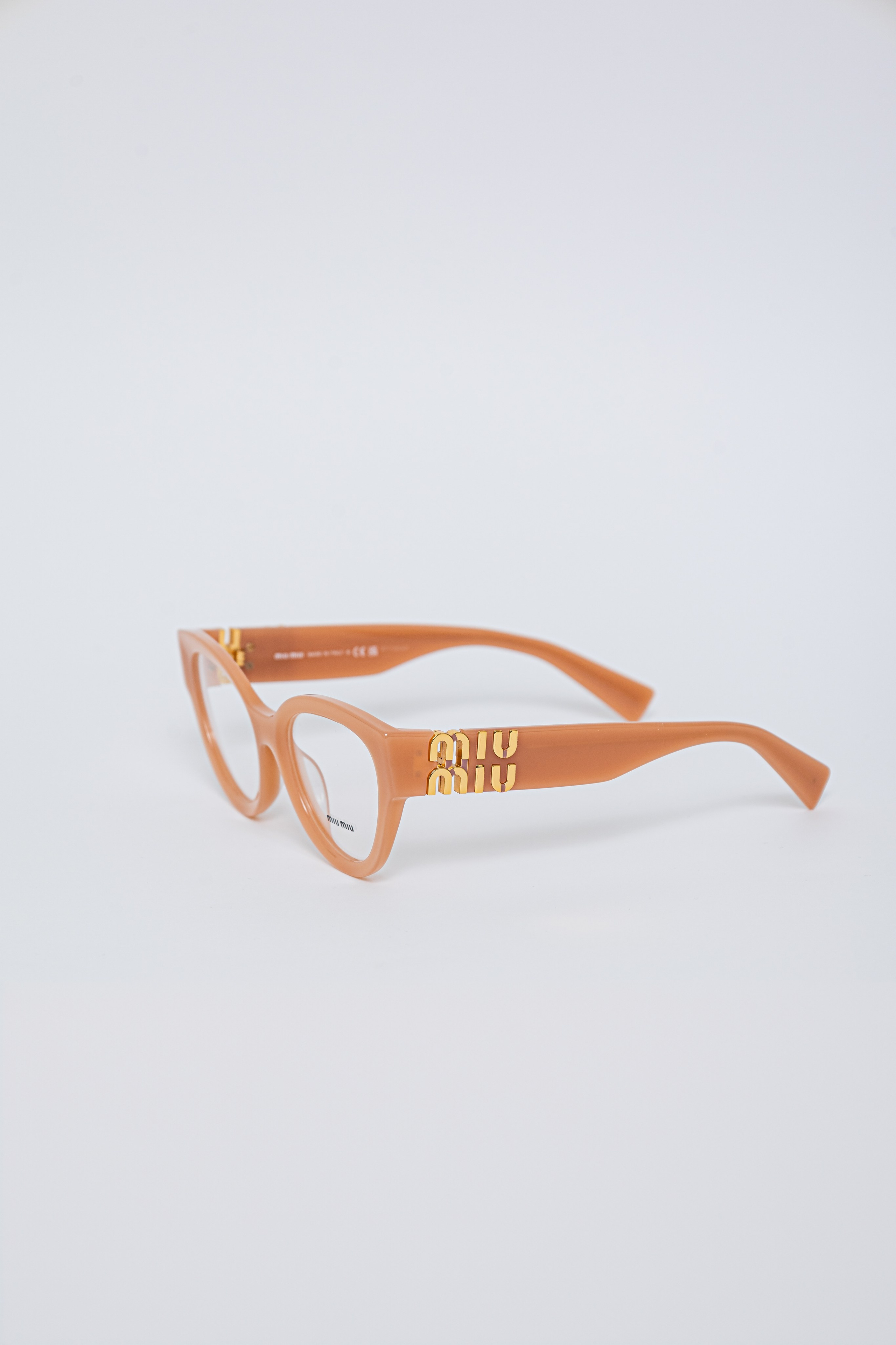 MULTIOPTICAS. ESTUDIO DOZE