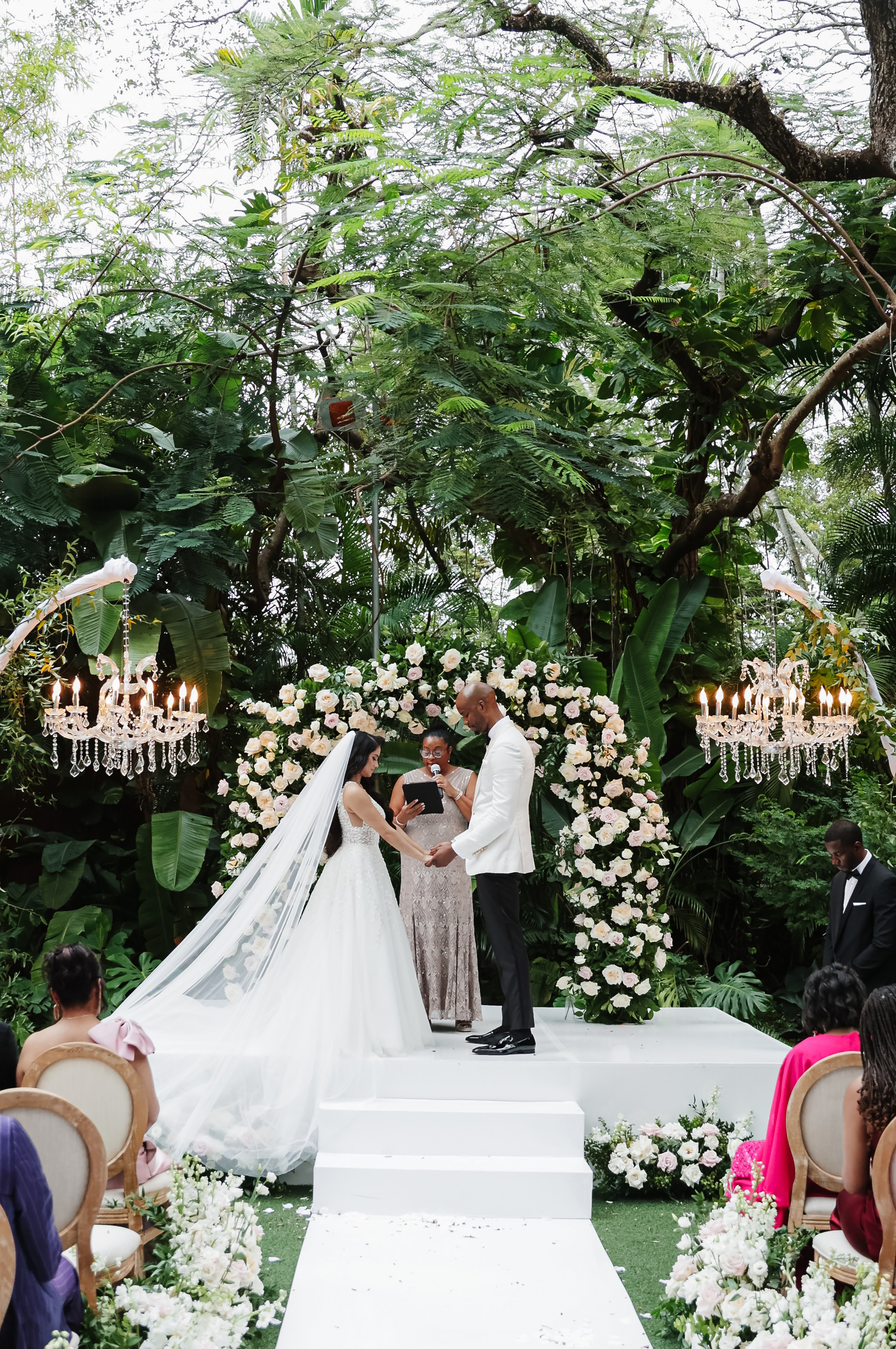 Classic Elegance Meets Modern Love | Martha & Julius at Villa Woodbine. YES I DO PRODUCTION — Wedding photography&videography