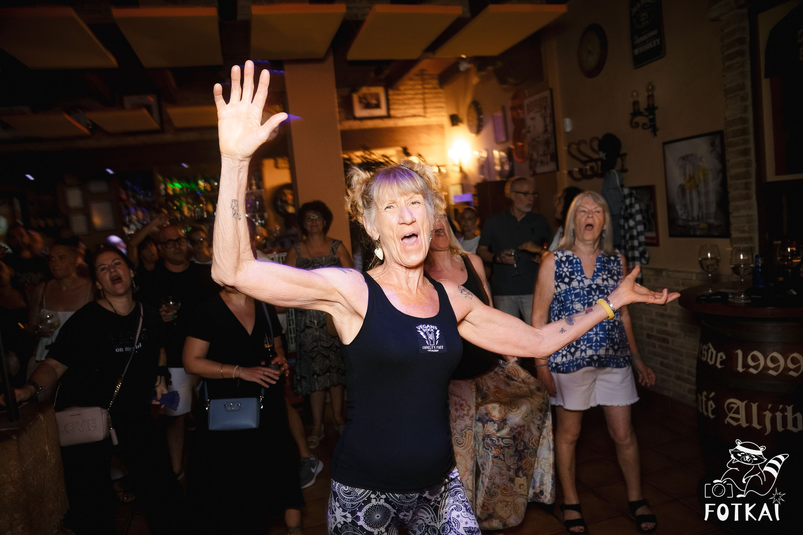 Stones of the Coast en Café Aljibe Rojales: Reportaje fotográfico 30.08.25 | FOTKAI