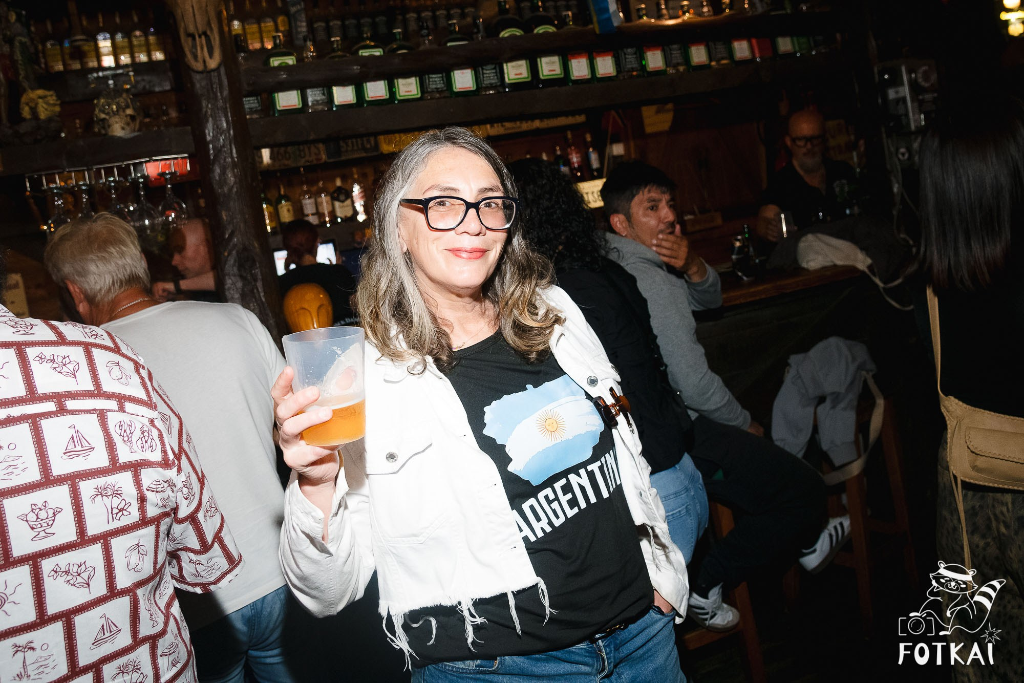 Los Ekilibristas de la Cuerda Floja — Фото с концерта в Торревьехе, 2026 | FOTKAI