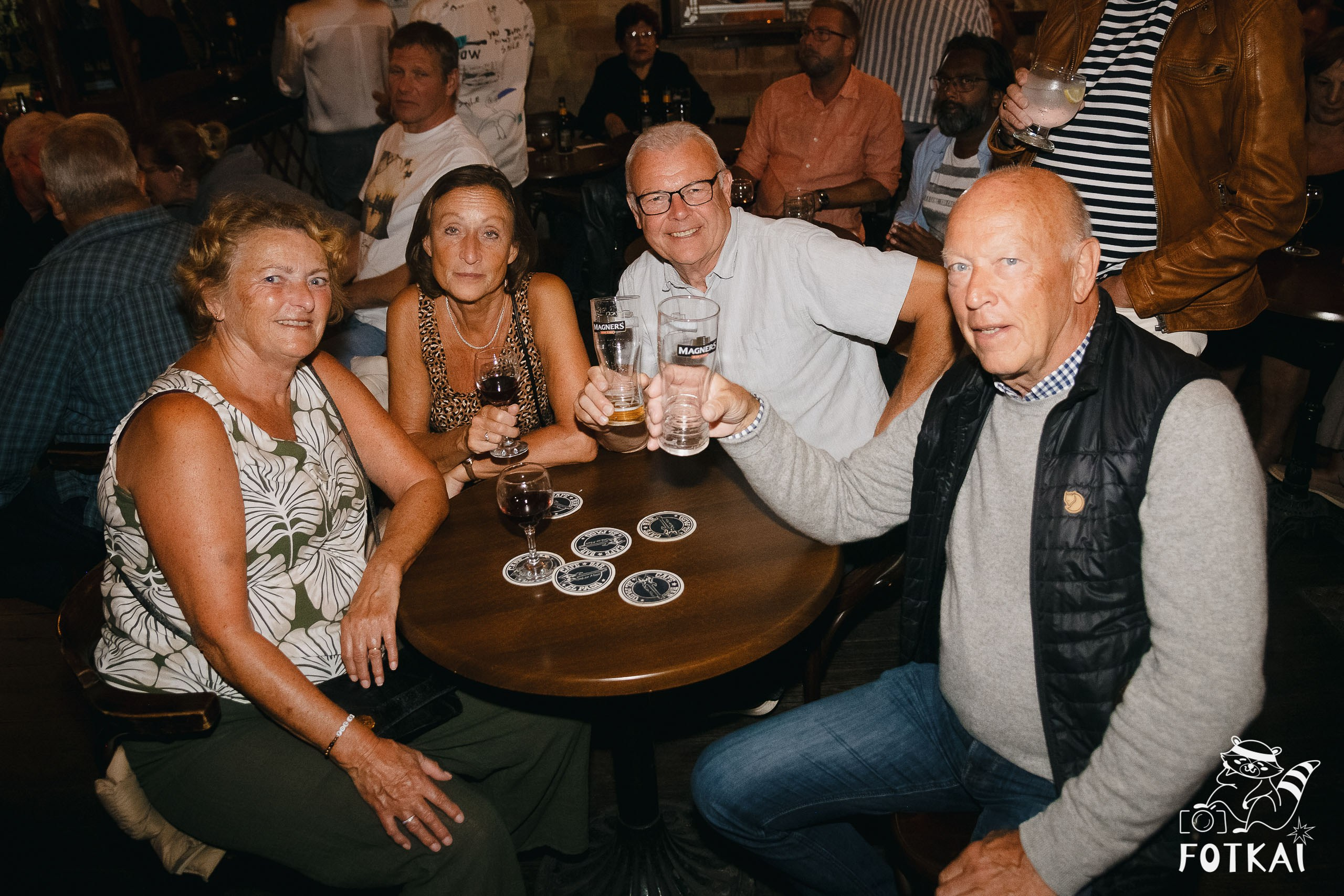 Фоторепортаж JAM Night в El Paso Bar, Torrevieja — живая музыка и атмосфера Коста-Бланки | FOTKAI