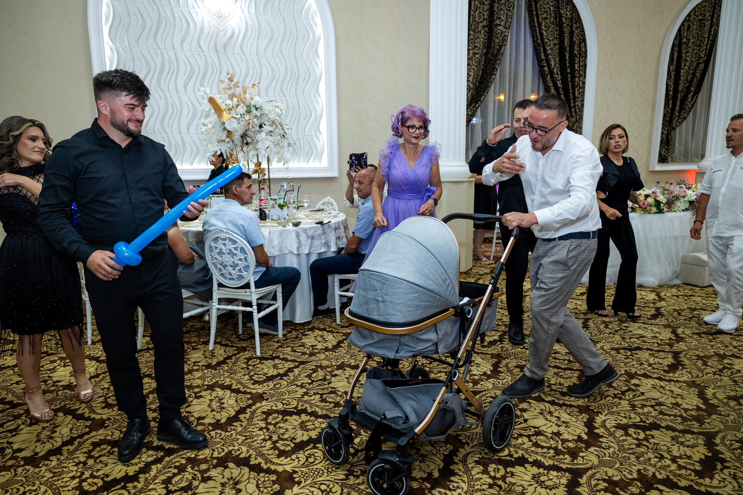 Andrei Damian. Moments By Gub