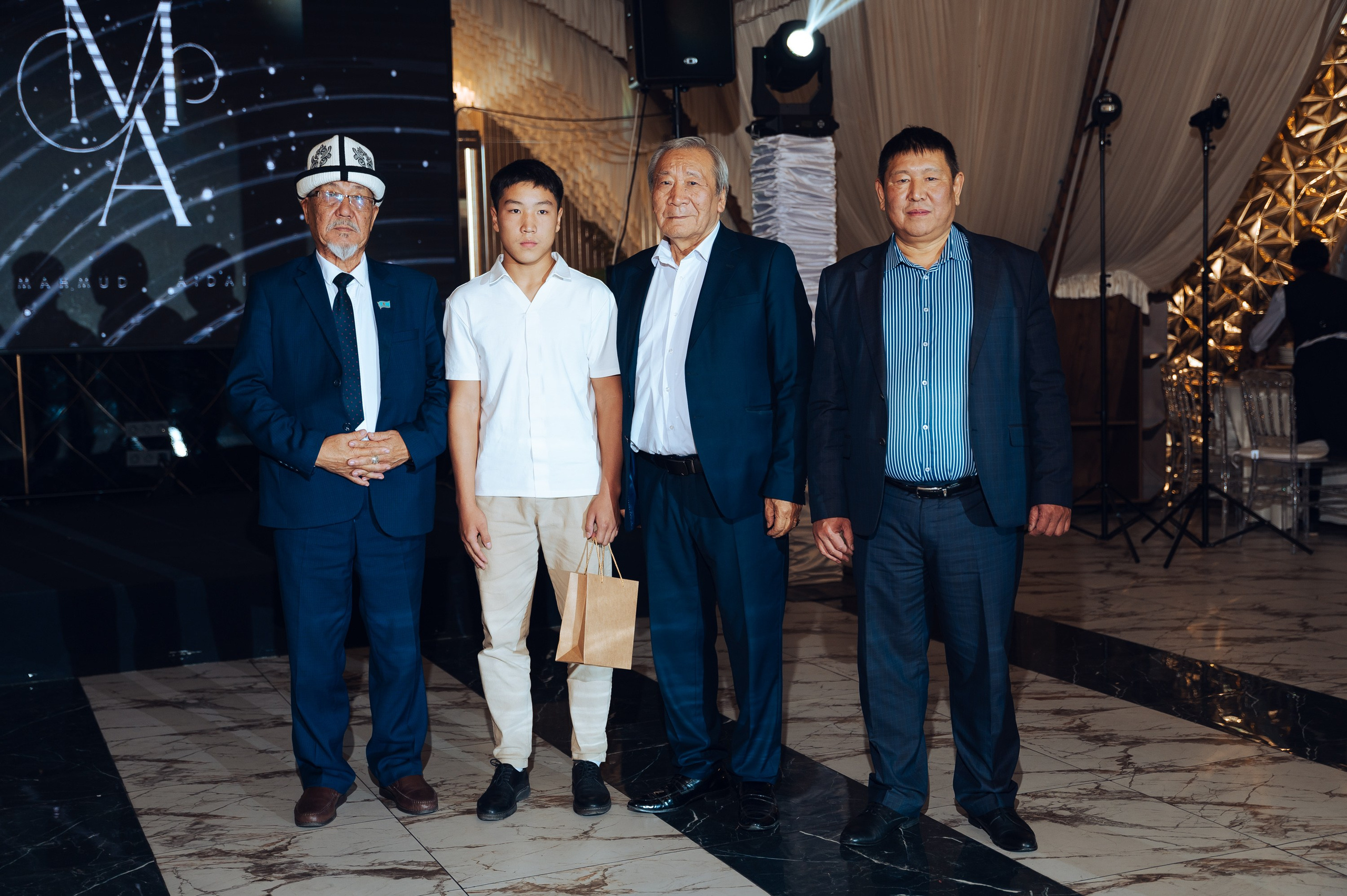 MAHMUD & AIDAI. Фотограф в Бишкеке Андрей Кавешников