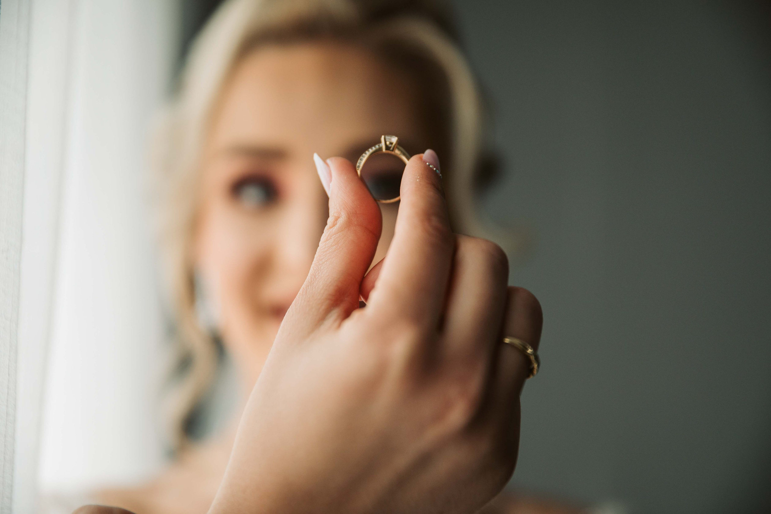 Andreea & Răzvan. Contrast Studio