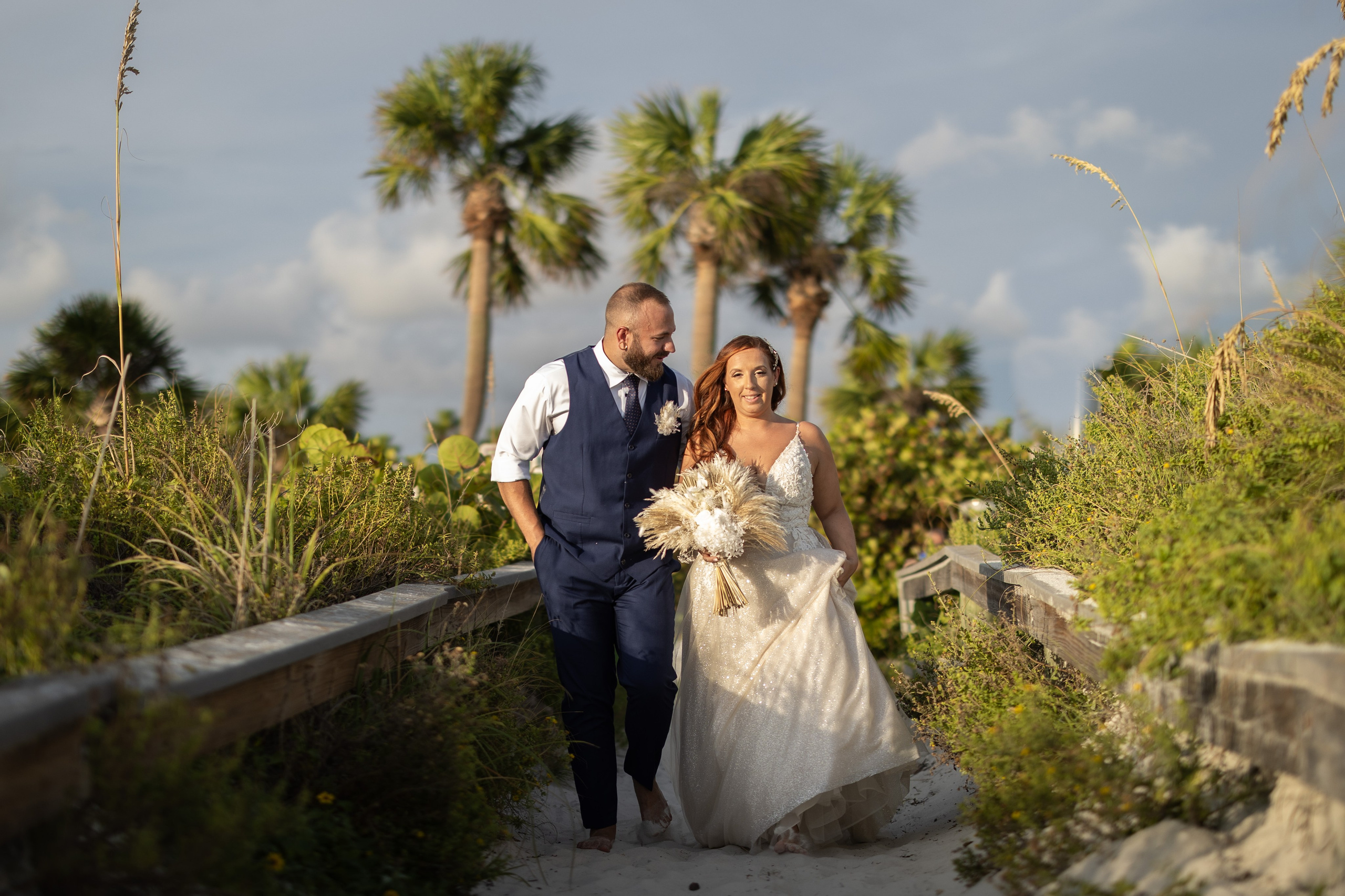 ELOPEMENTS. Wedding Photography & Videography contenting in Tennessee and Florida