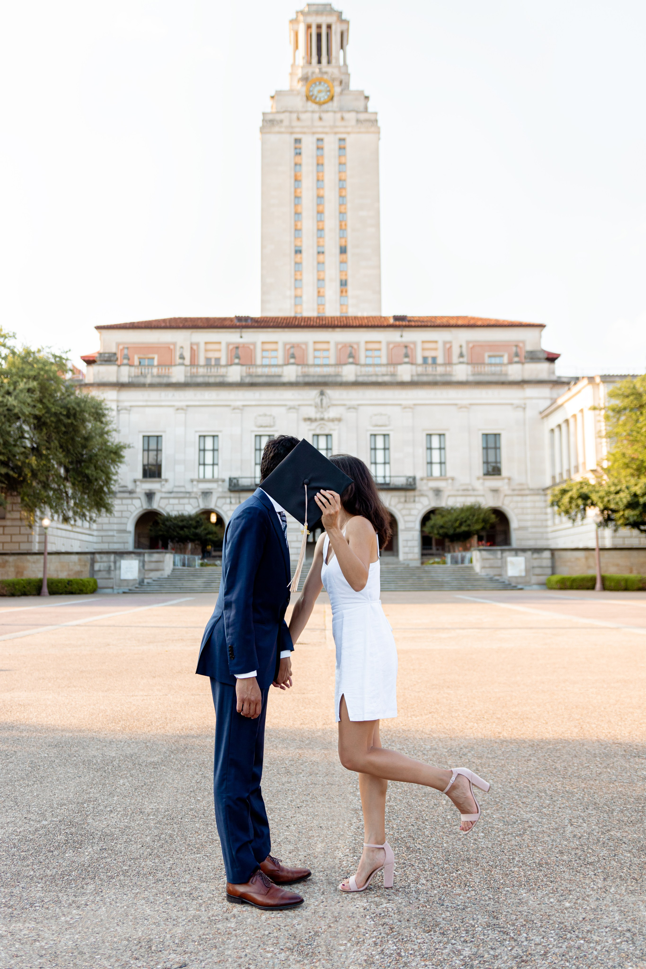 Saskia’s senior photoshoot at the University of Texas Austin