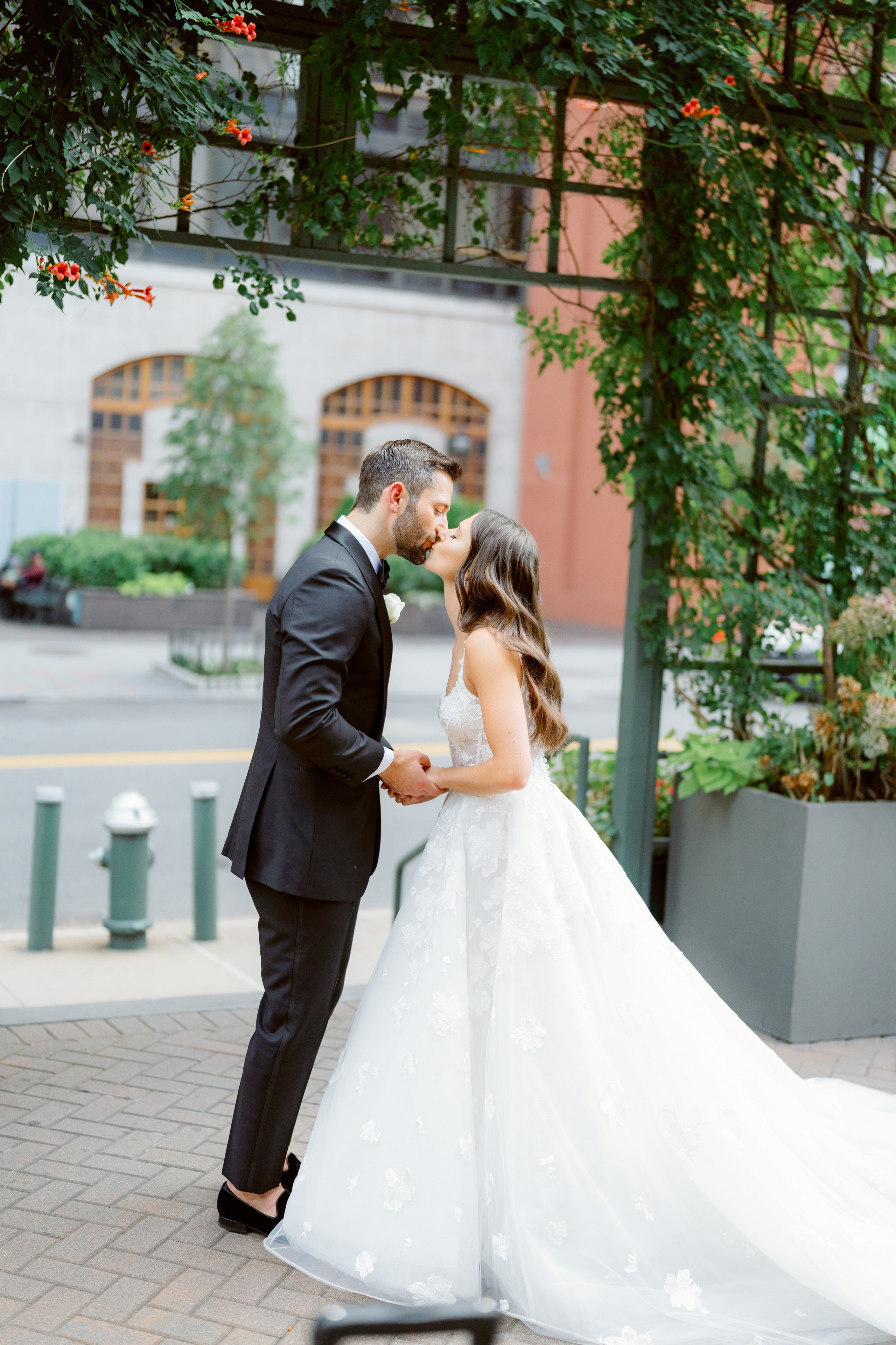 Kelsey and Scott’s Grand Jewish Wedding at Guastavino’s. Wedding photographer and videographer New York | New Jersey