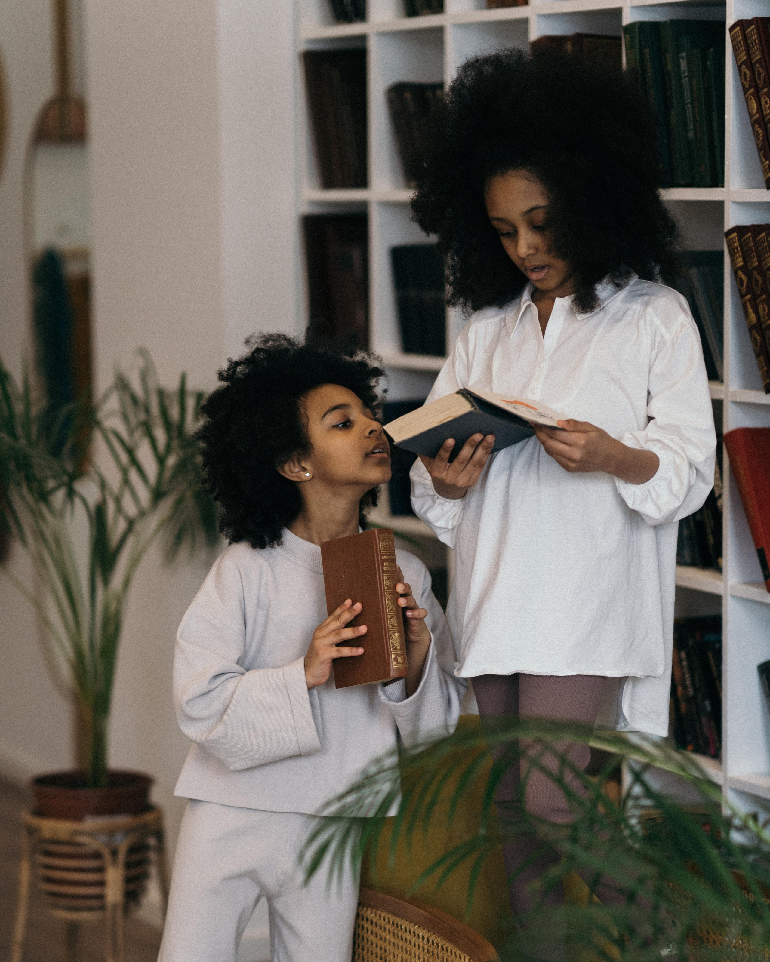 Sisterhood. Elena Pretzner Photography