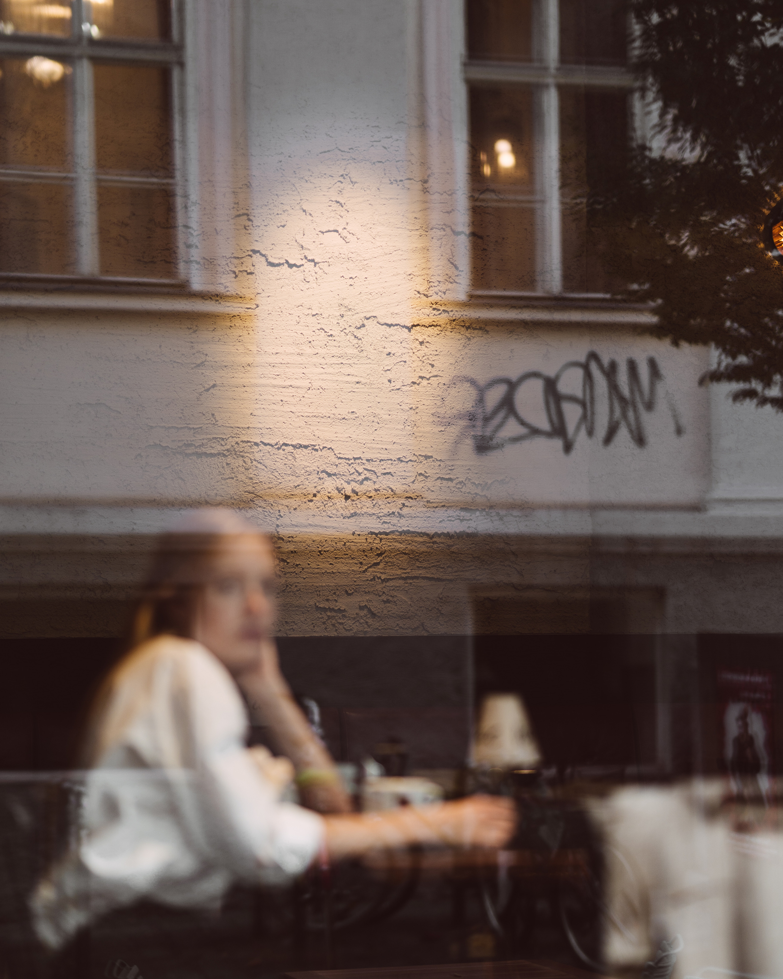 Nora- Vienna walk. Elena Pretzner Photography