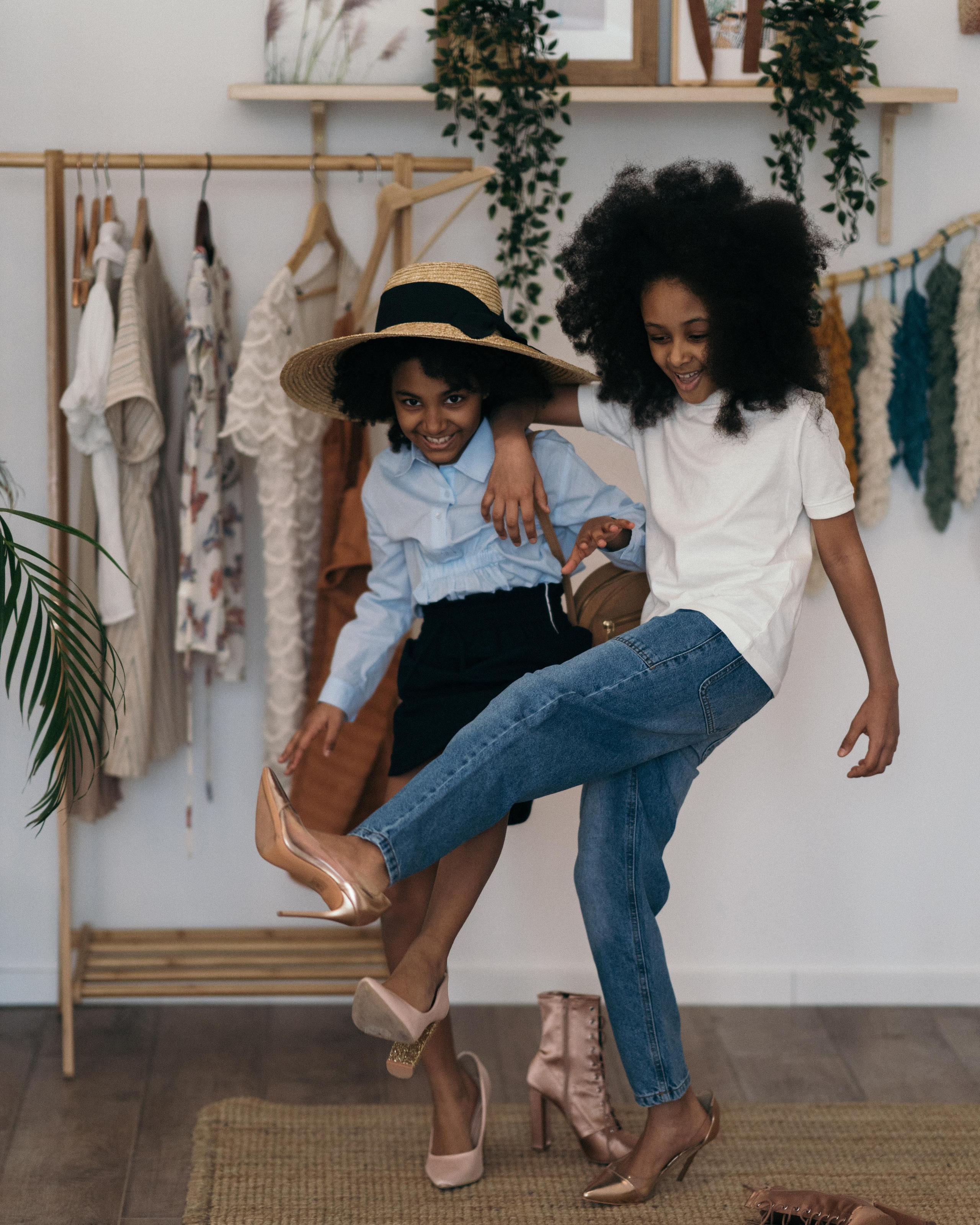 Sisterhood. Elena Pretzner Photography