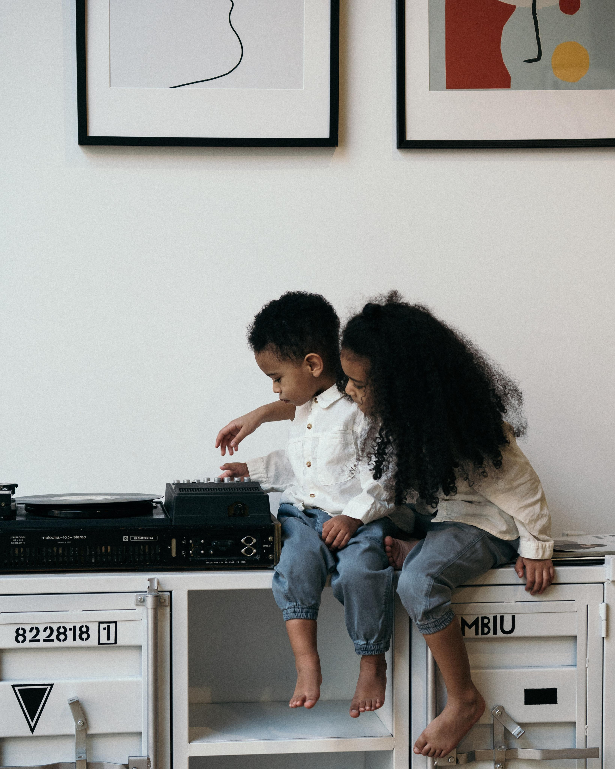 Sibling Love. Elena Pretzner Photography
