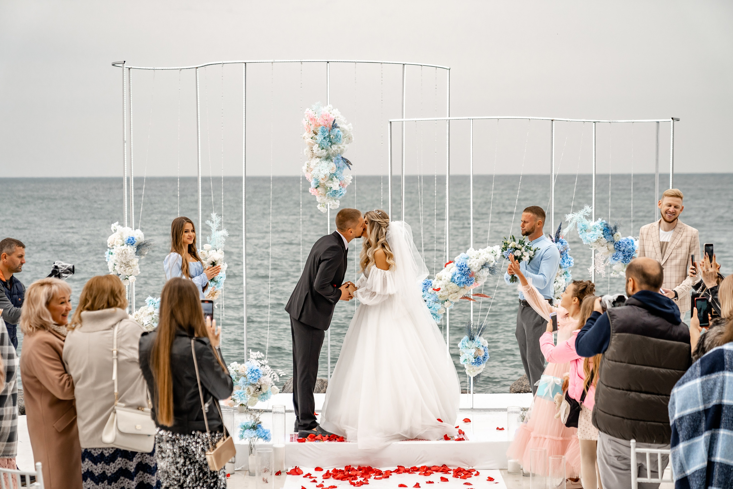 Trauung. Hochzeits- und Reportagefotograf für München, Regensburg, Deutschland RED LINE Media