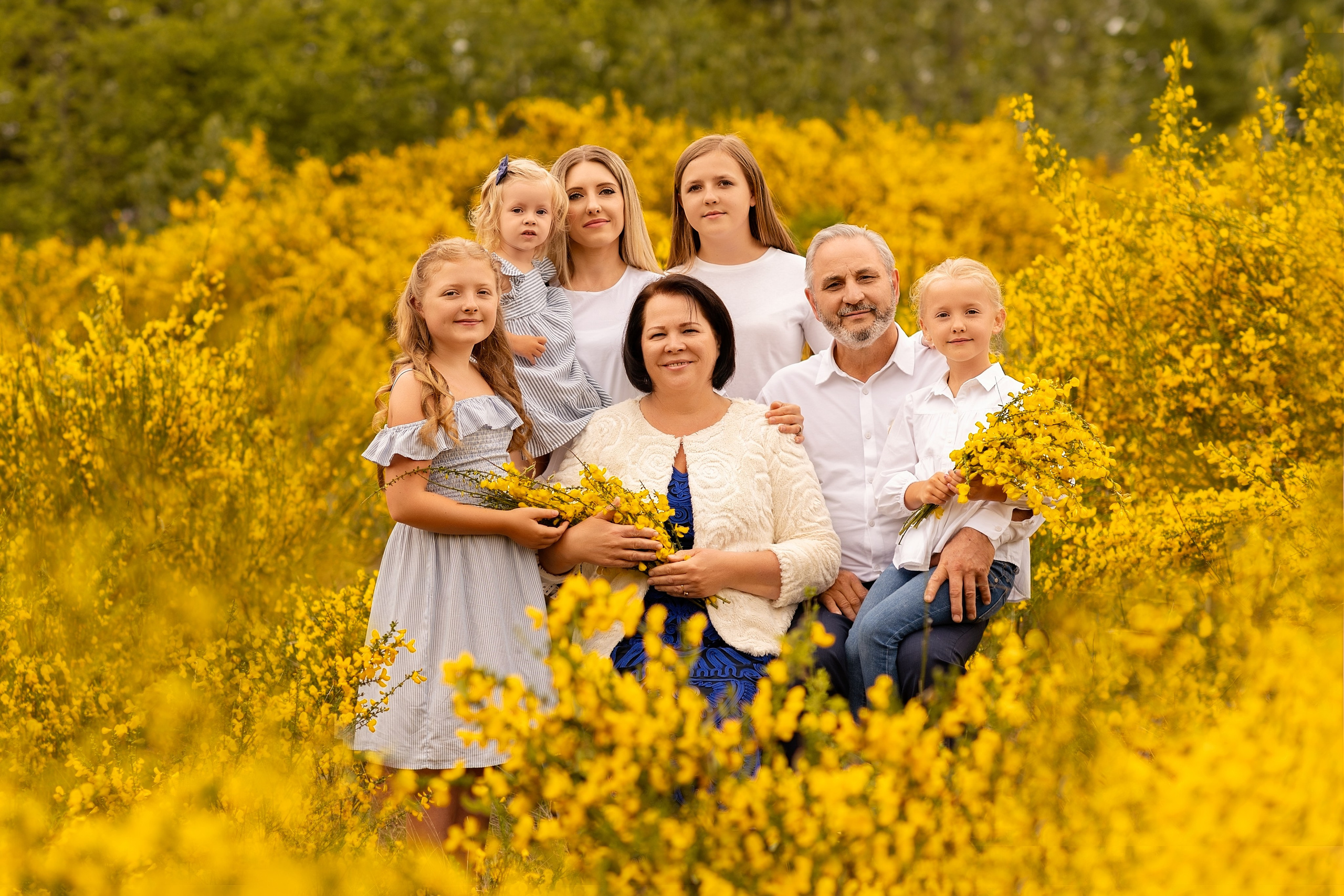 Lena’s family. Wedding & family photography in Seattle area. Helen Michelle photographer