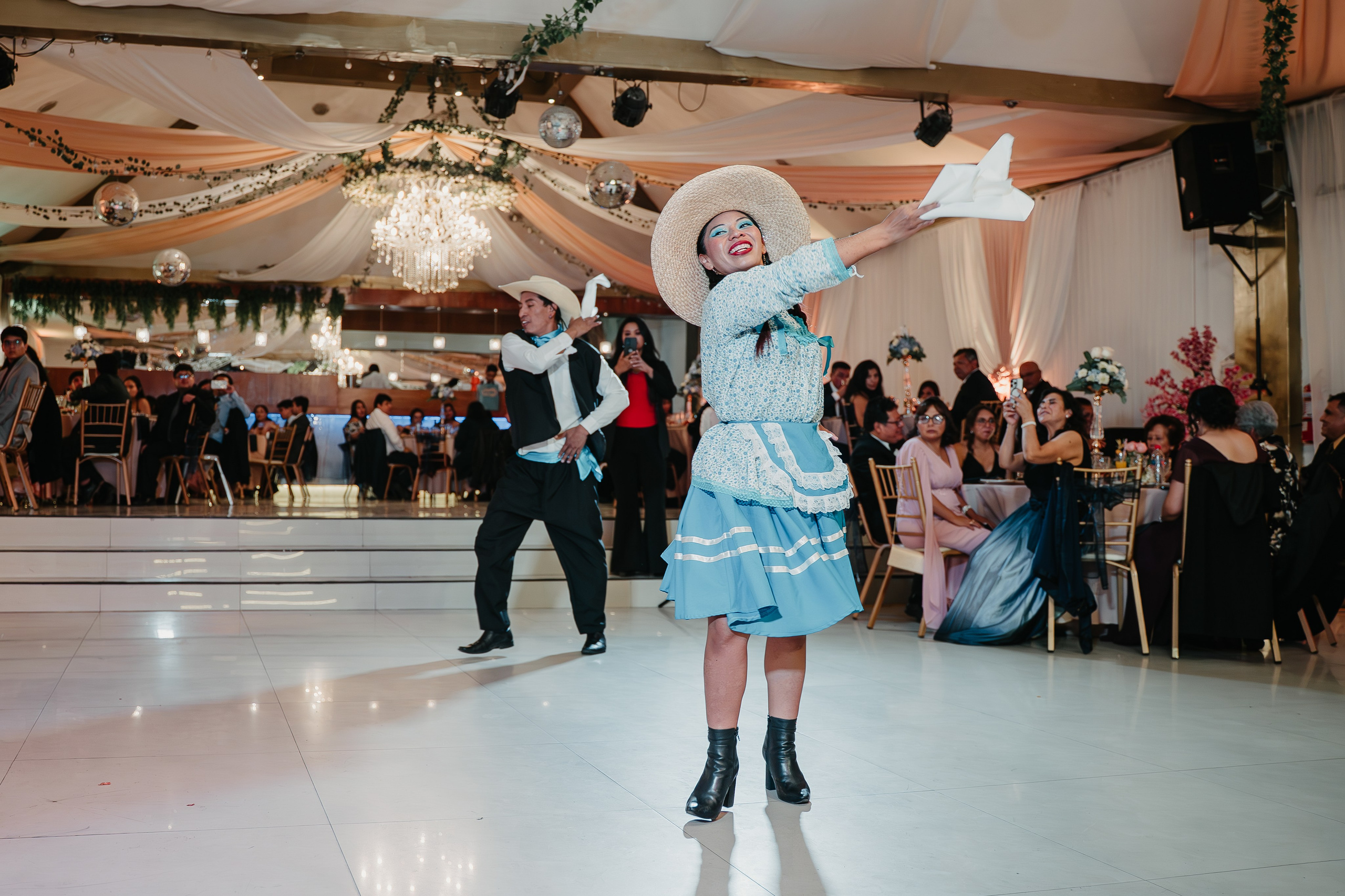 ALEJANDRA + RODRIGO BODA RELIGIOSA. Studio KVTA | Fotografía y Video de Bodas en Arequipa