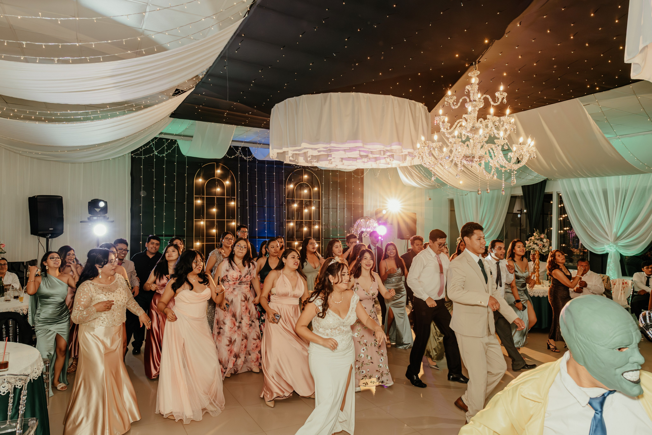 ANGIE + MANUEL BODA RELIGIOSA. Studio KVTA | Fotografía y Video de Bodas en Arequipa