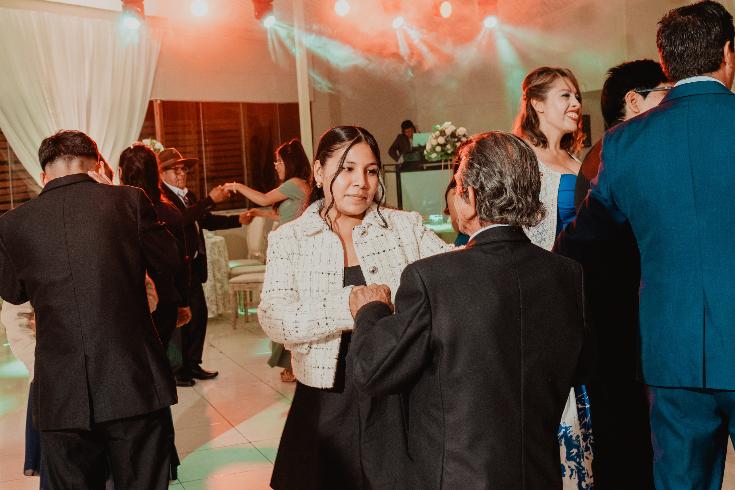 FERNANDO + MARIBEL | BODA RELIGIOSA. Studio KVTA | Fotografía y Video de Bodas en Arequipa
